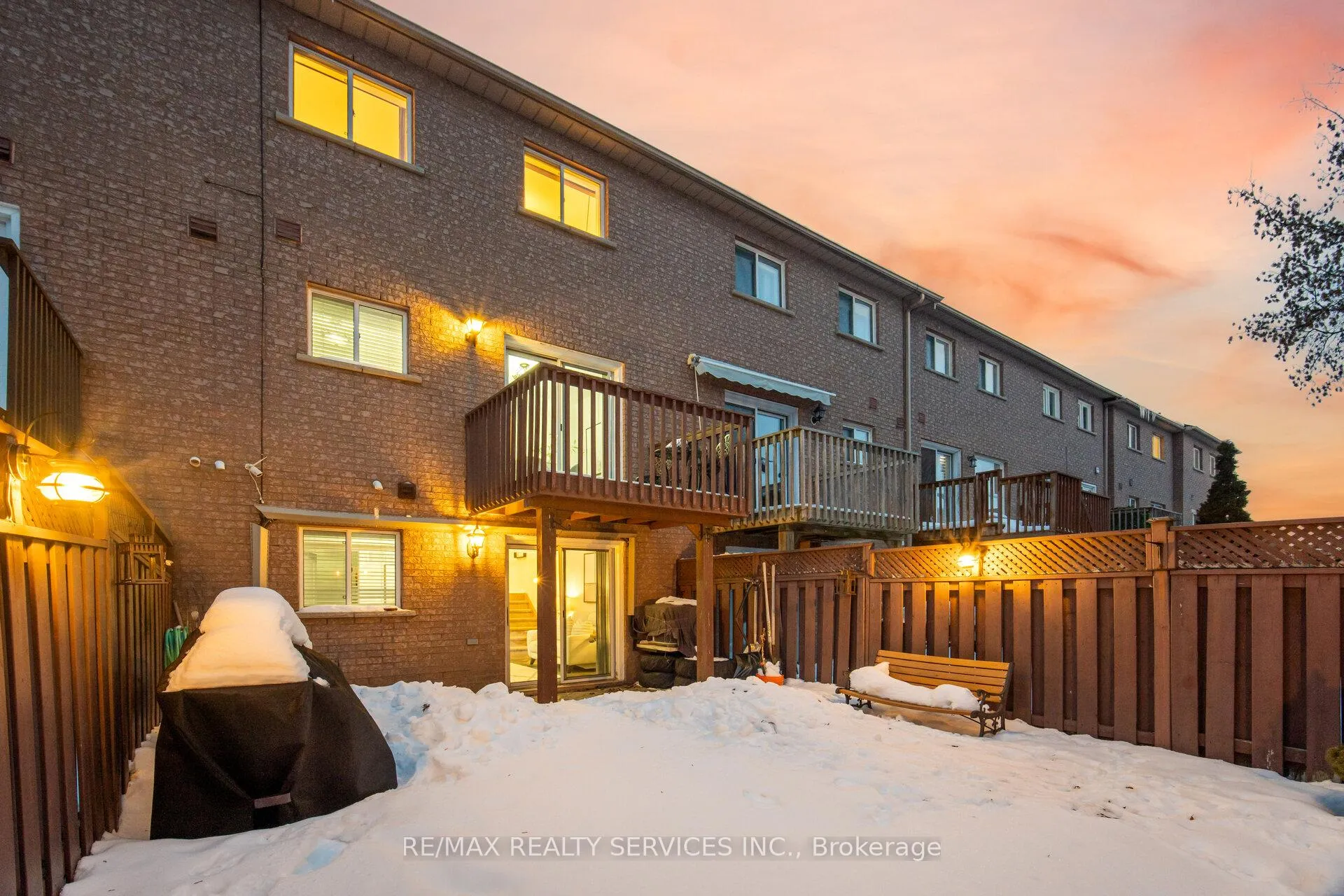 Photo 38 of 138 Parktree Drive, Vaughan, Maple — HOMEH