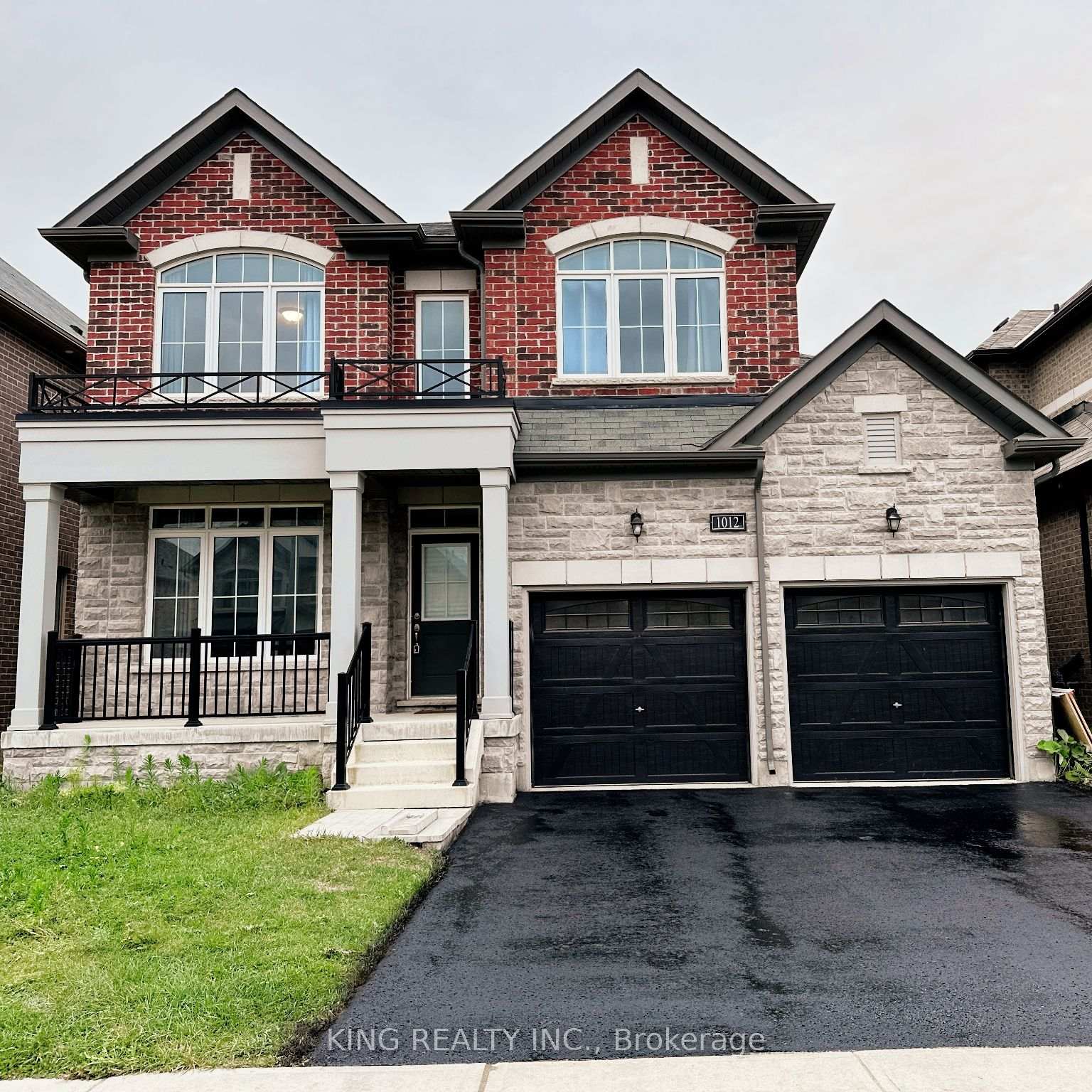 Front of 1012 Barton Way