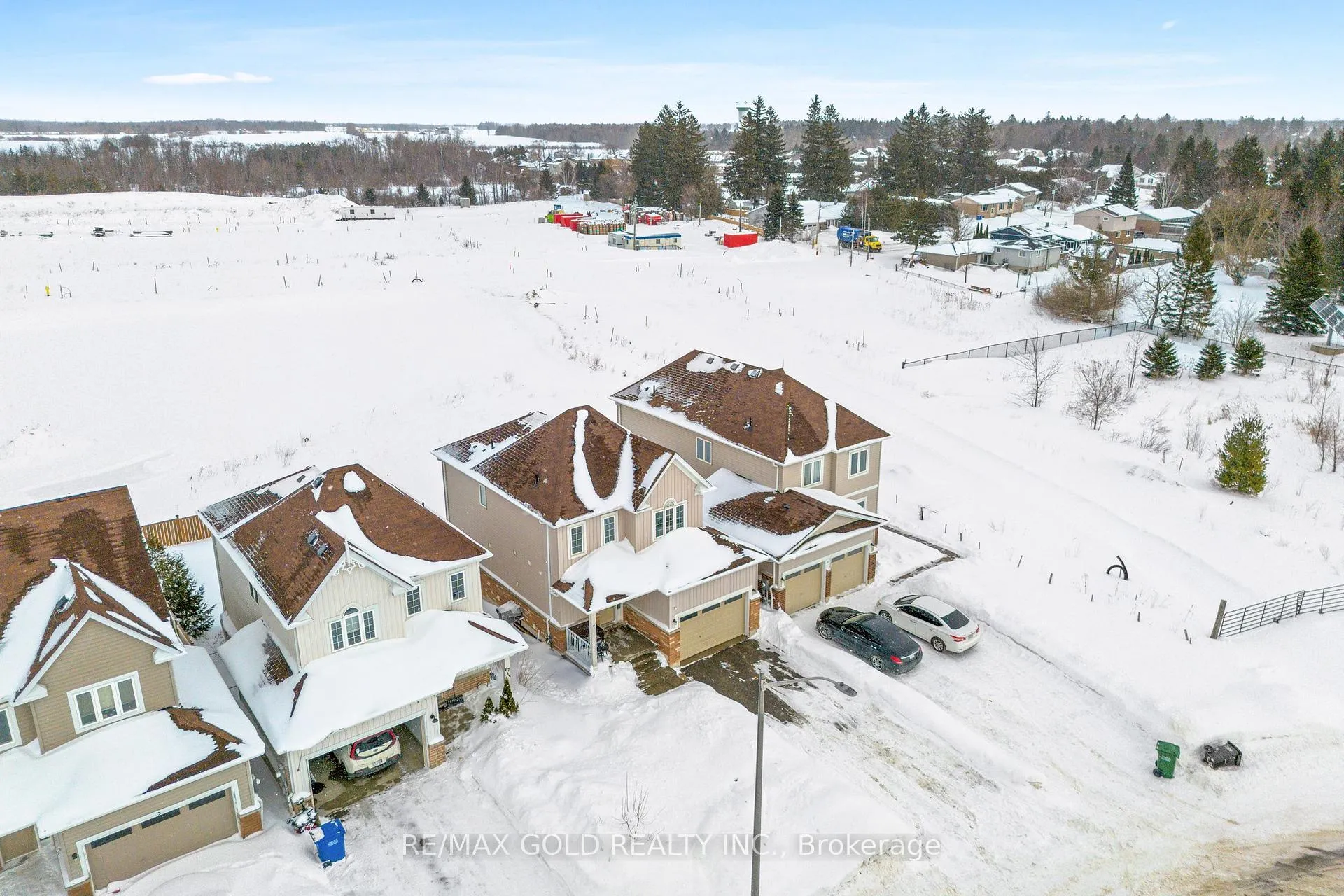 Photo 5 of 69 Todd Crescent, Southgate — HOMEH