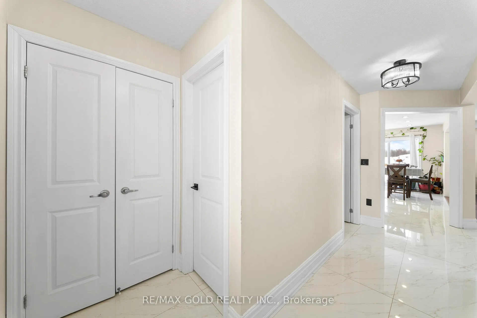 Photo 13 of 69 Todd Crescent, Southgate — HOMEH