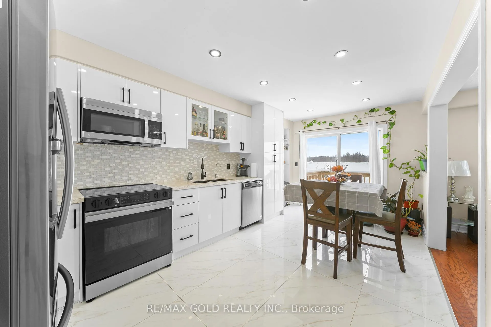 Photo 14 of 69 Todd Crescent, Southgate — HOMEH