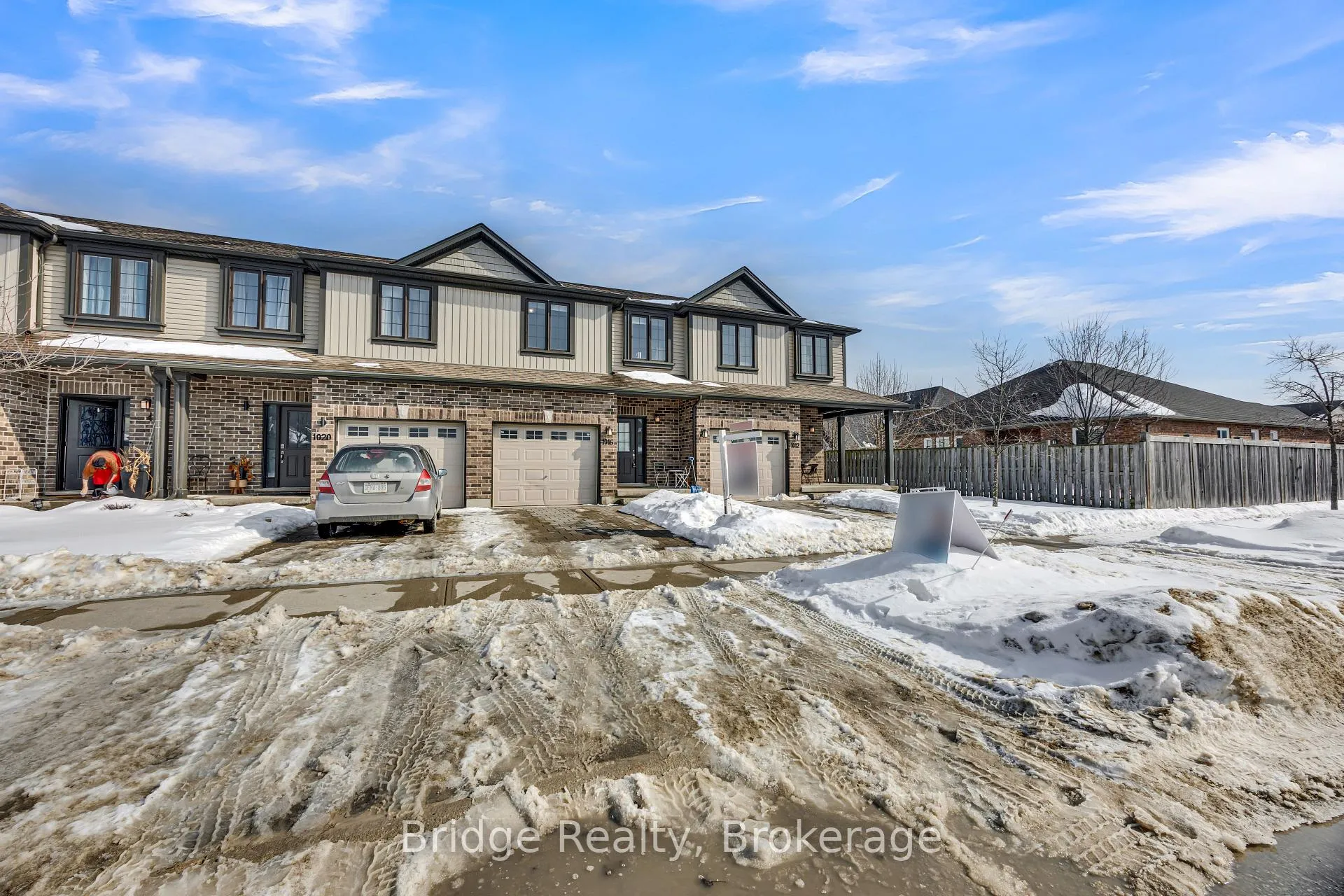 Photo 3 of Unit 10, 1016 Oakcrossing Gate, London, North M — HOMEH