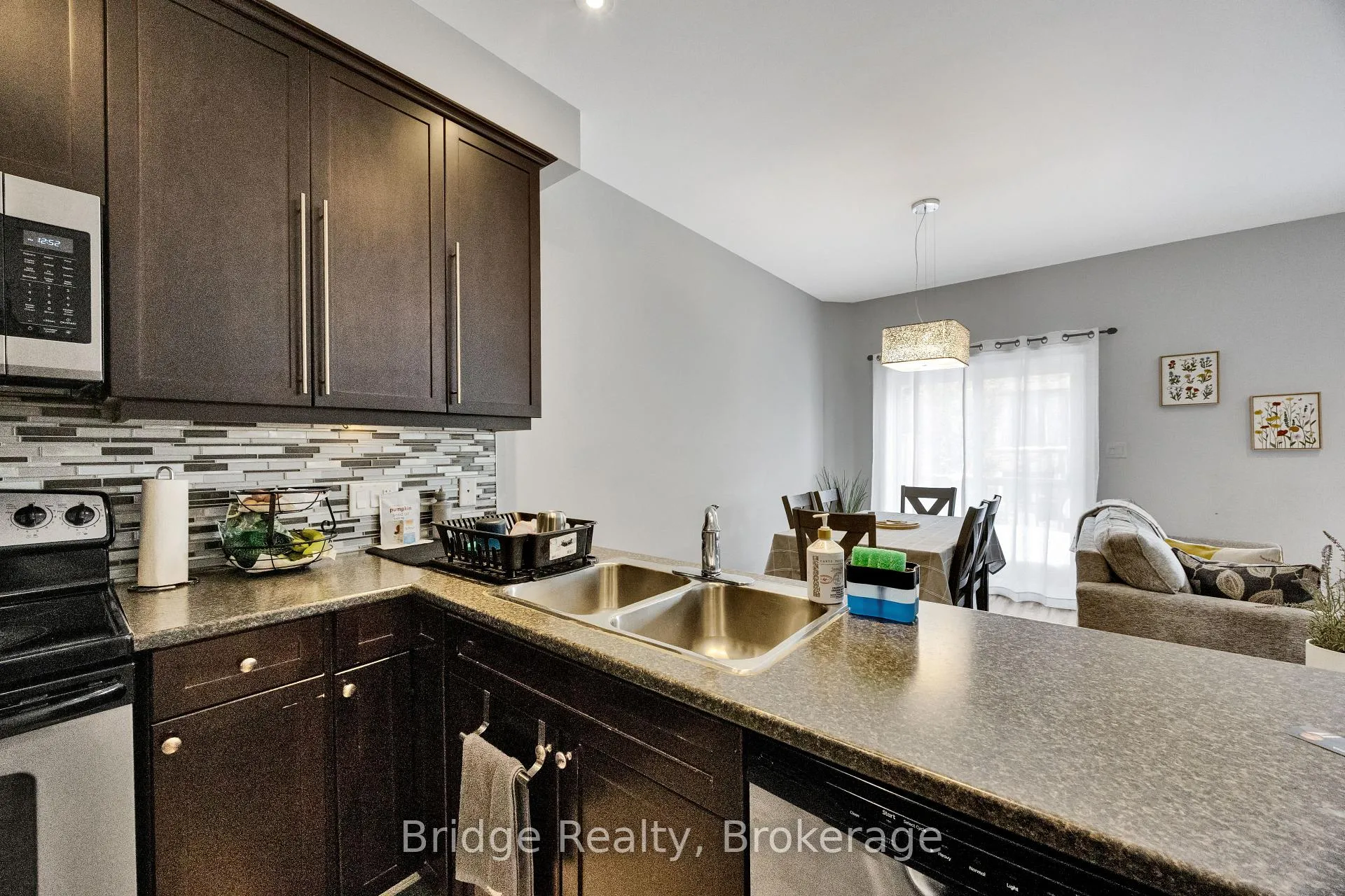 Photo 14 of Unit 10, 1016 Oakcrossing Gate, London, North M — HOMEH