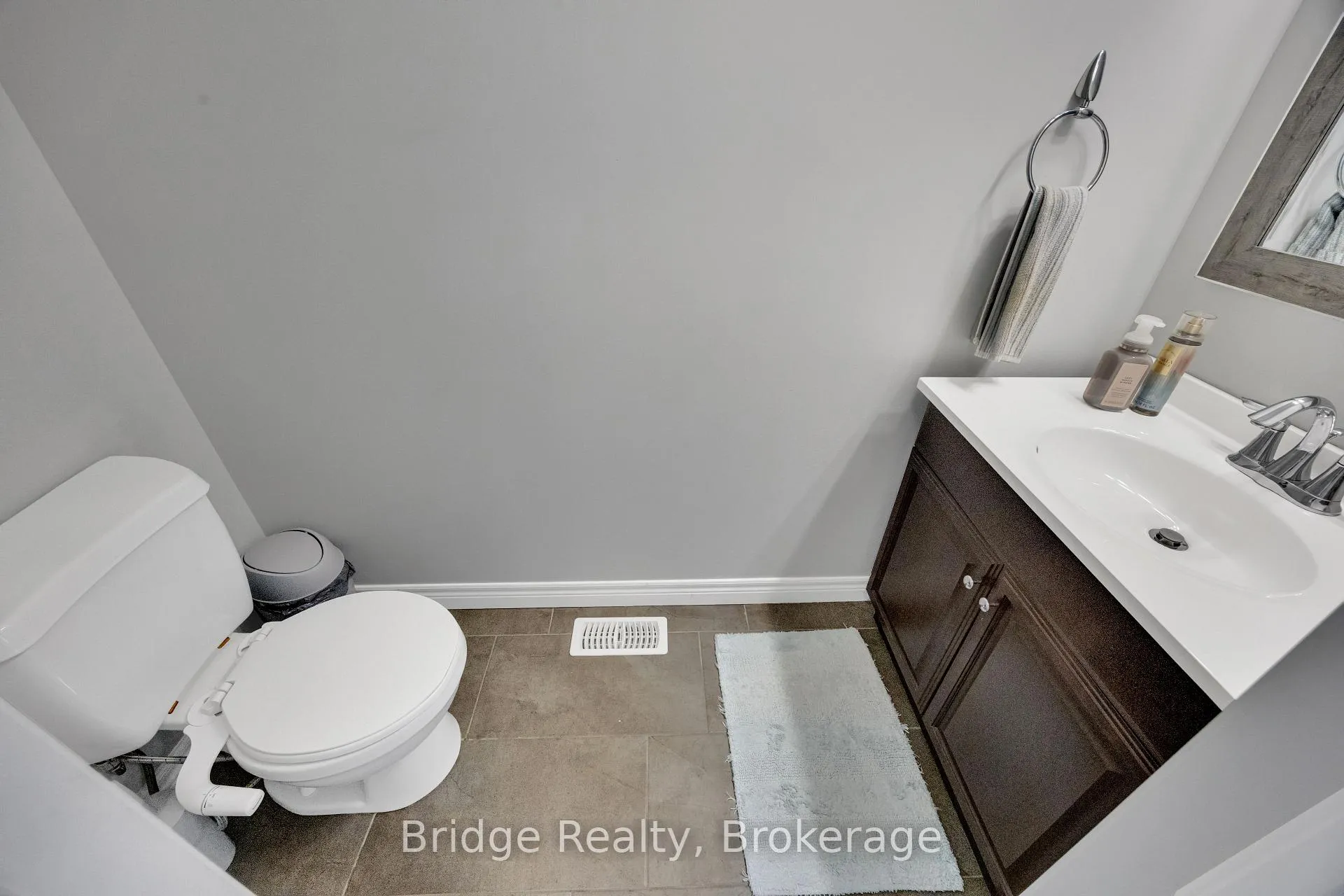 Photo 18 of Unit 10, 1016 Oakcrossing Gate, London, North M — HOMEH