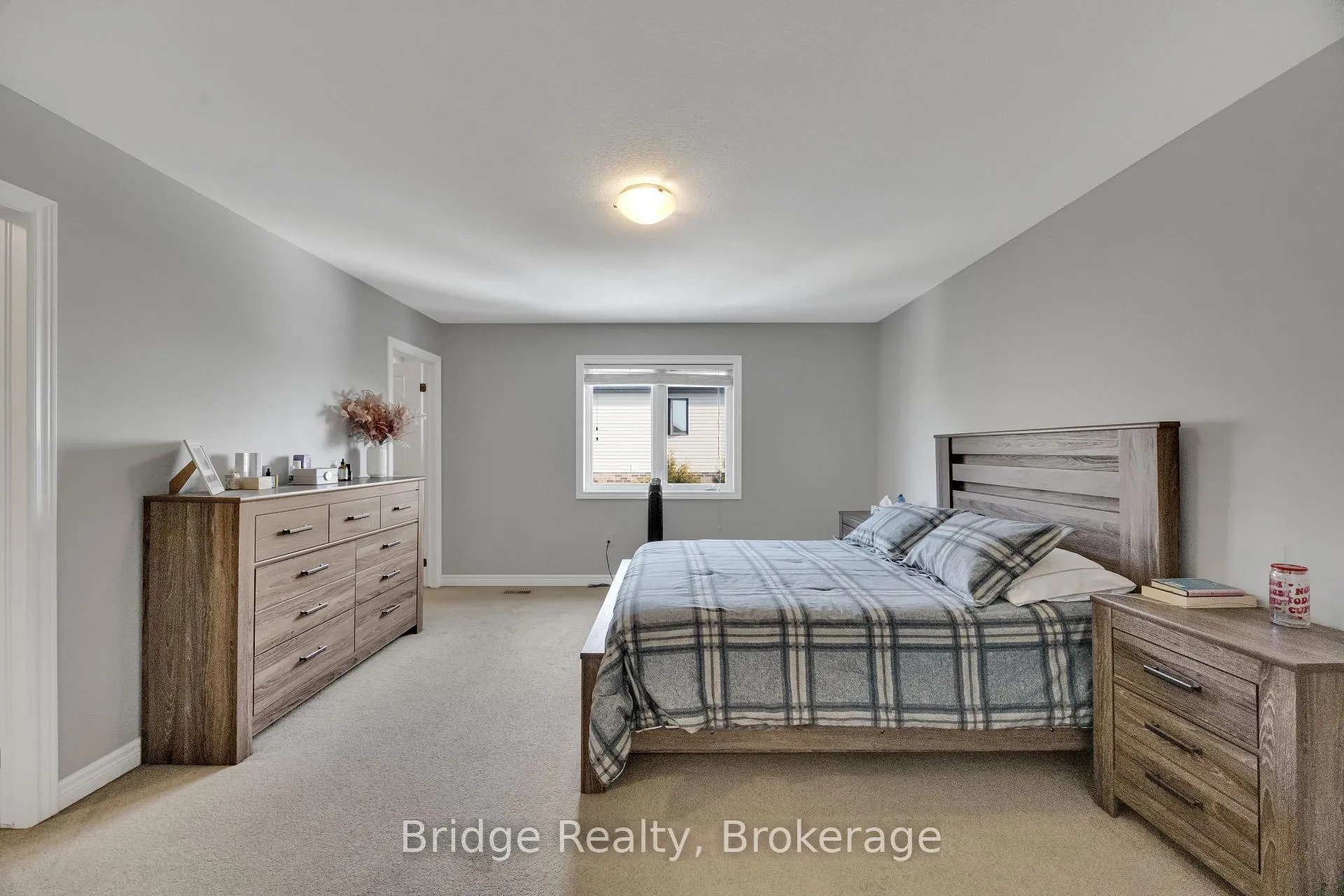 Photo 21 of Unit 10, 1016 Oakcrossing Gate, London, North M — HOMEH