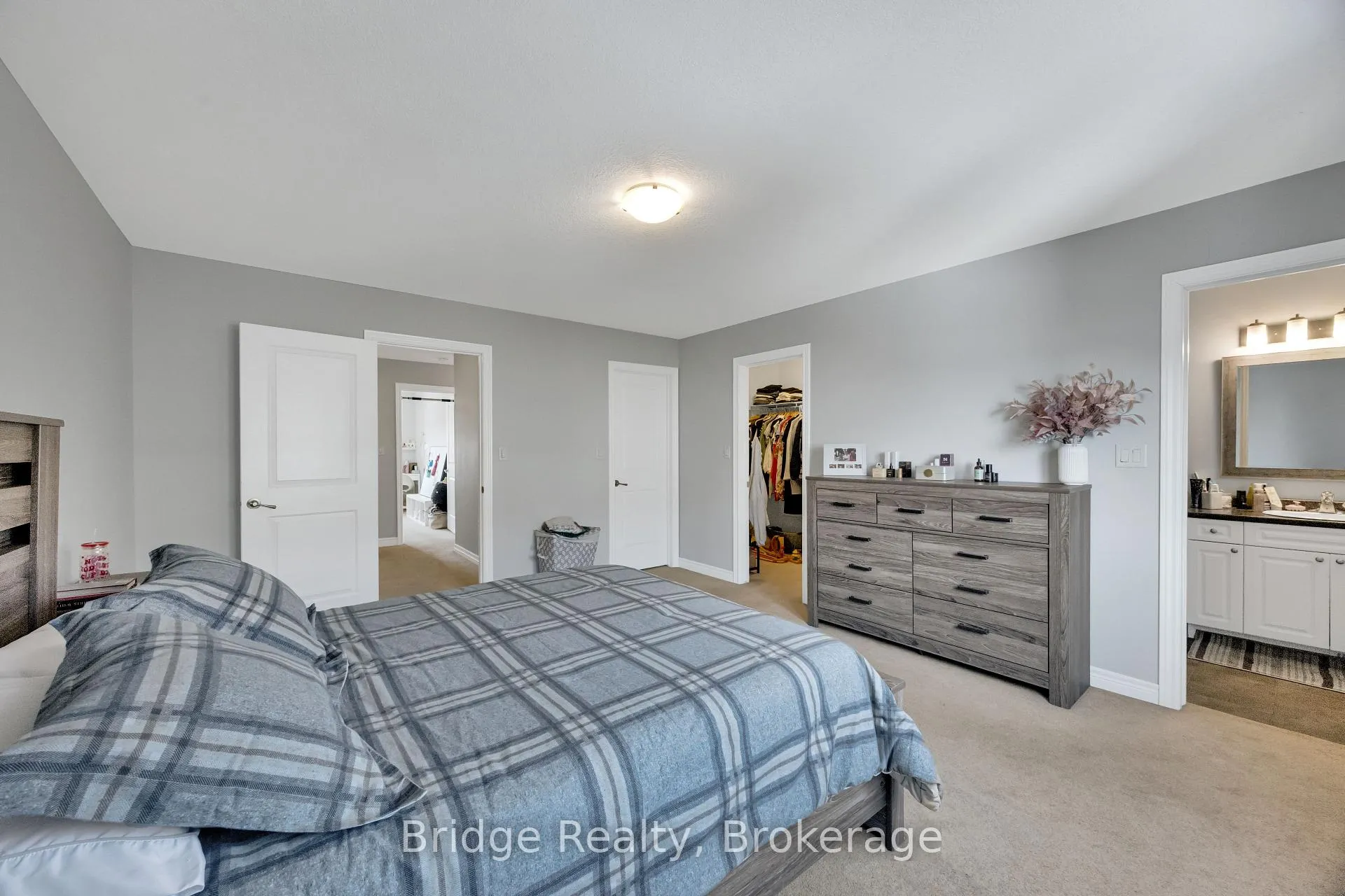 Photo 23 of Unit 10, 1016 Oakcrossing Gate, London, North M — HOMEH