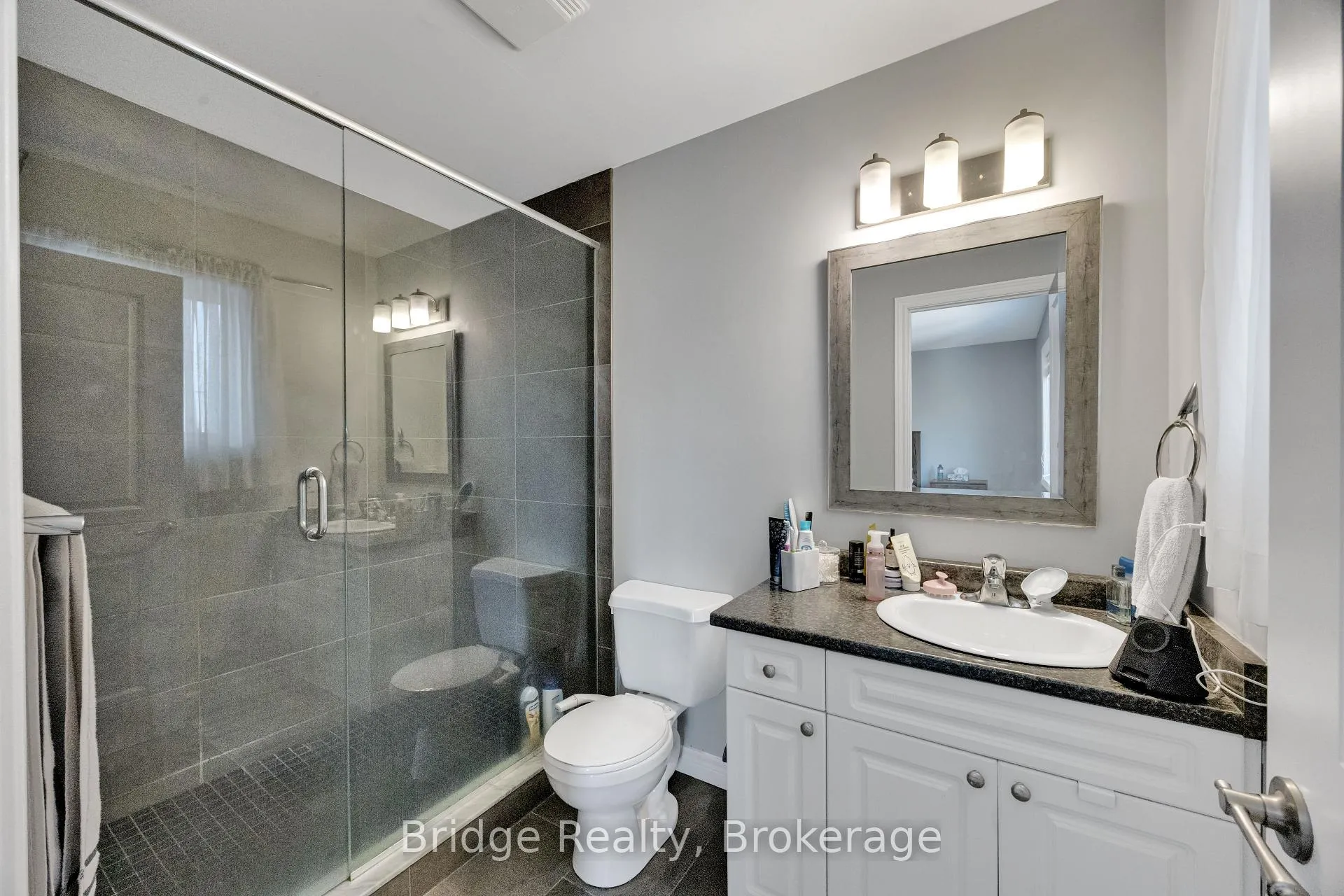 Photo 24 of Unit 10, 1016 Oakcrossing Gate, London, North M — HOMEH