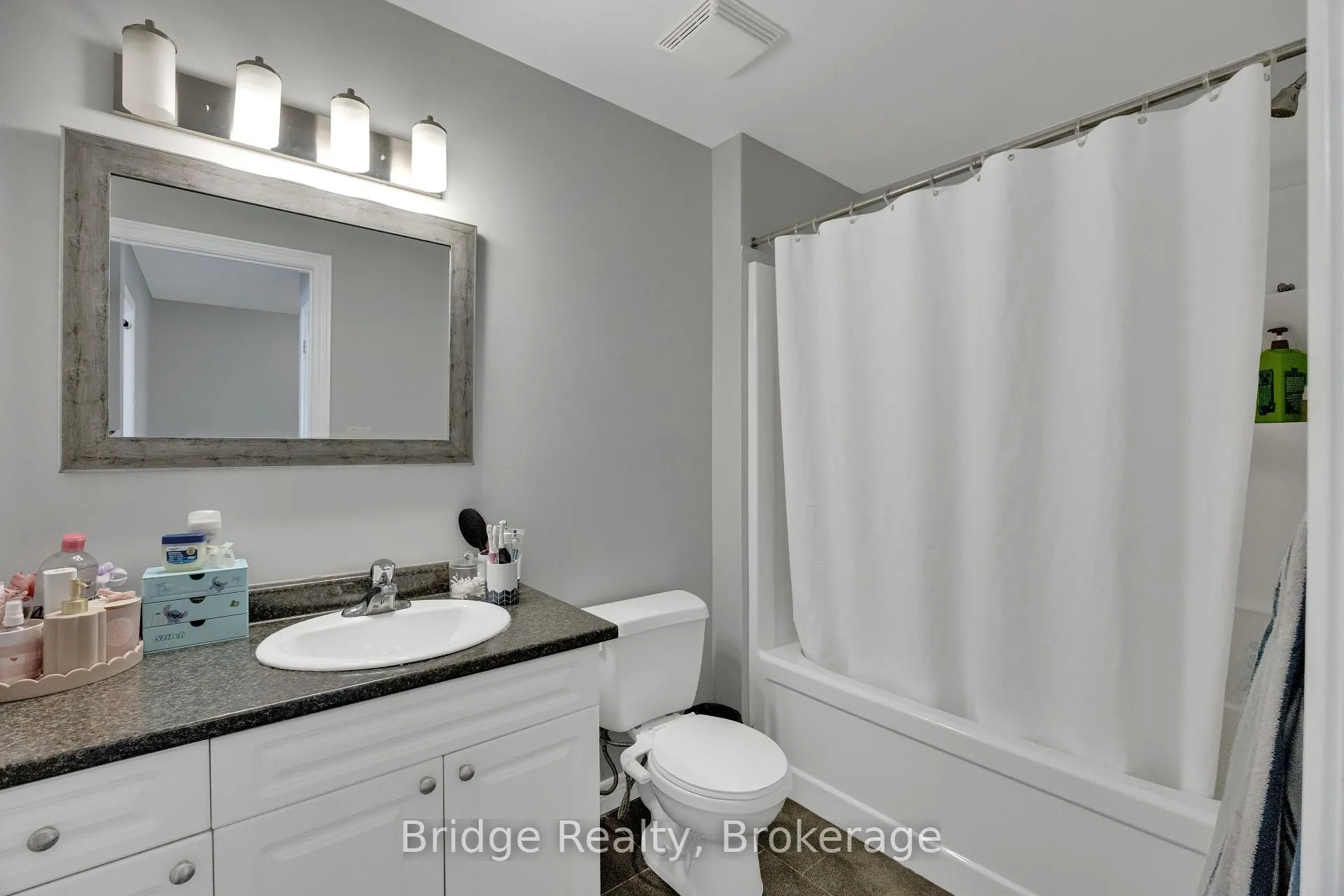 Photo 29 of Unit 10, 1016 Oakcrossing Gate, London, North M — HOMEH