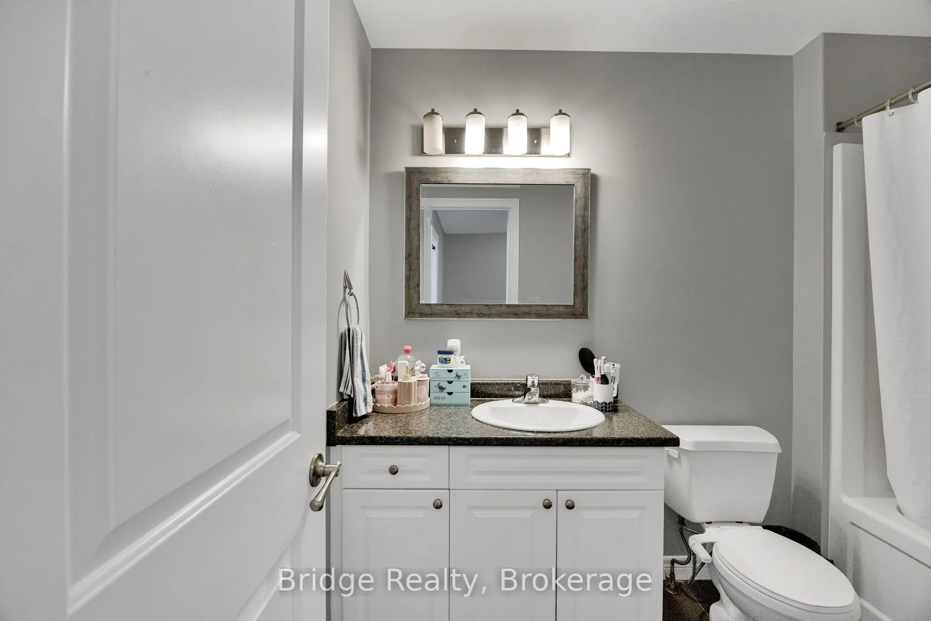Photo 30 of Unit 10, 1016 Oakcrossing Gate, London, North M — HOMEH