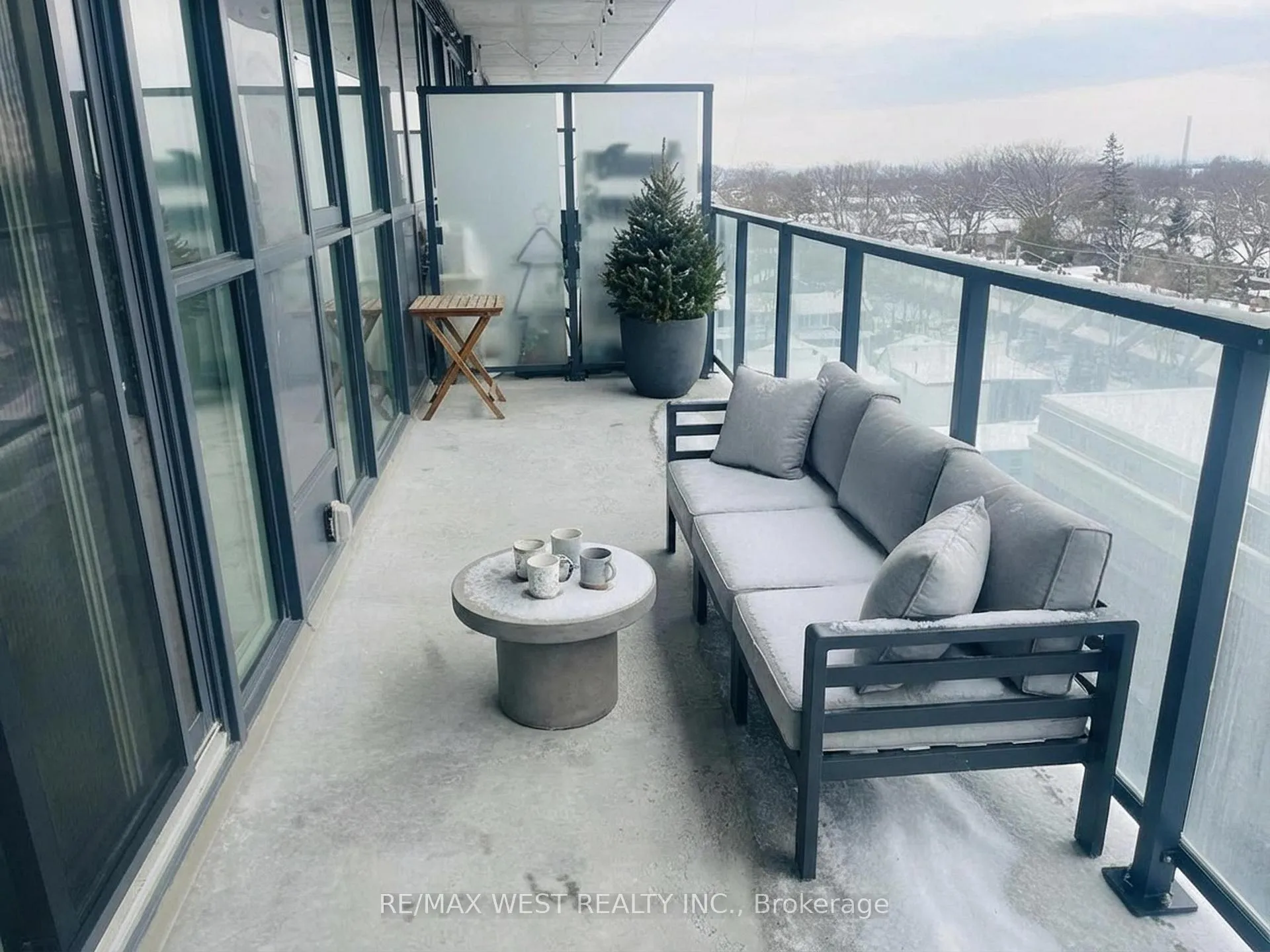 Photo 9 of Unit 701, 2369 Danforth Avenue, Toronto, East End-Danforth — HOMEH
