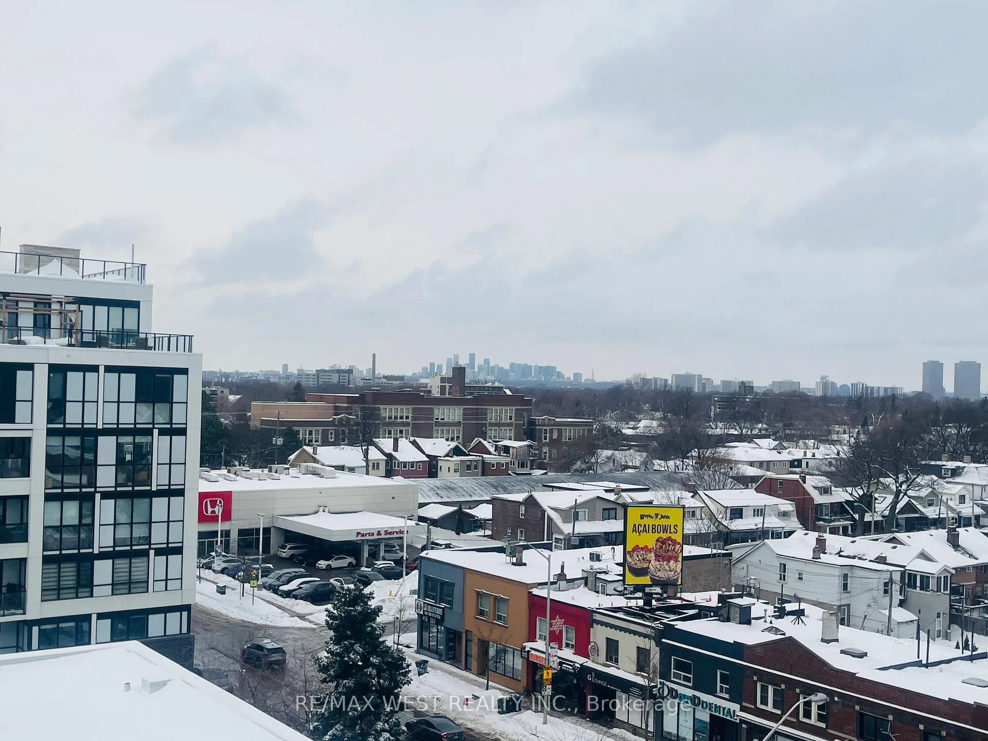 Photo 12 of Unit 701, 2369 Danforth Avenue, Toronto, East End-Danforth — HOMEH