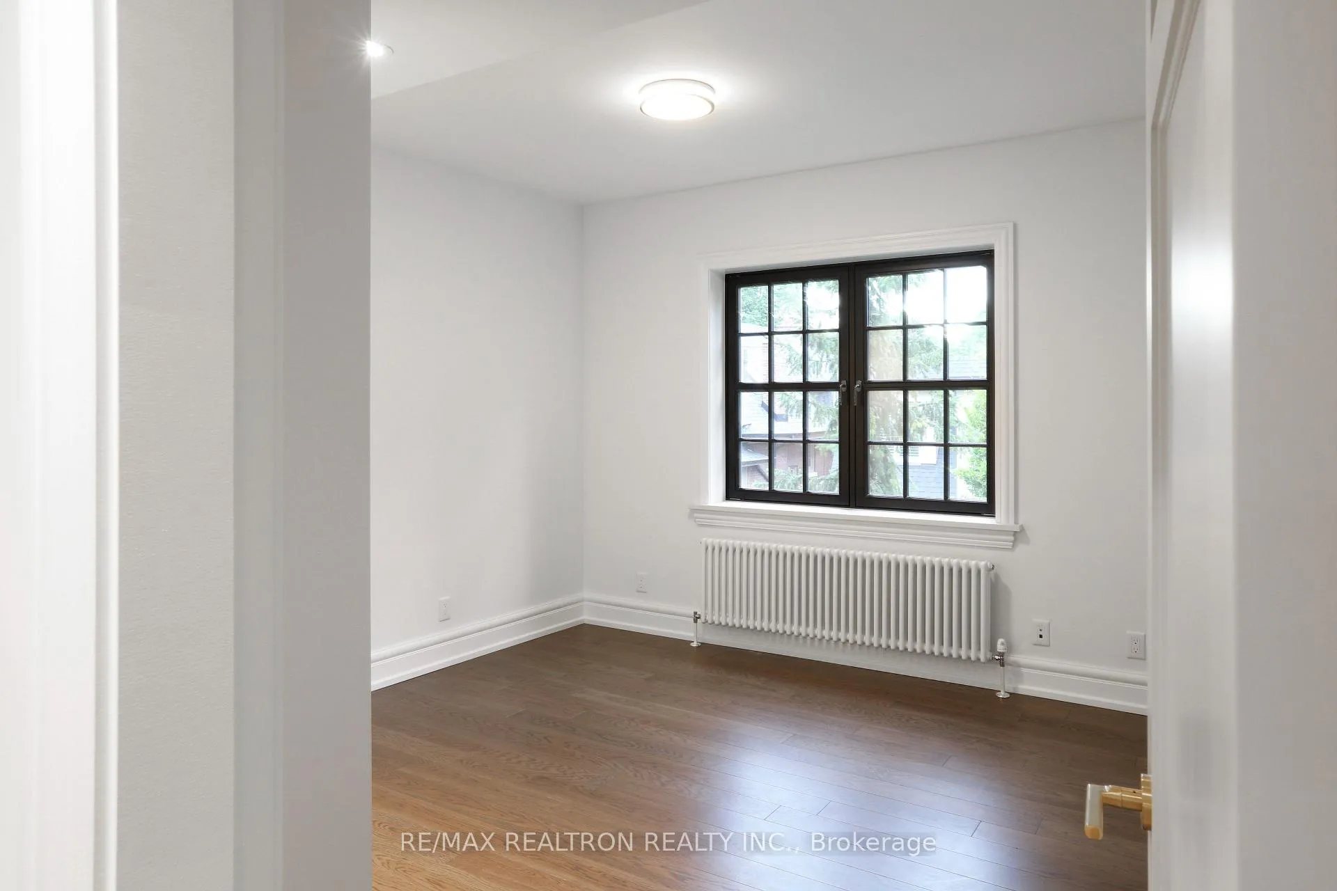 Photo 16 of Unit 208, 2 Clarendon Avenue, Toronto, Casa Loma — HOMEH
