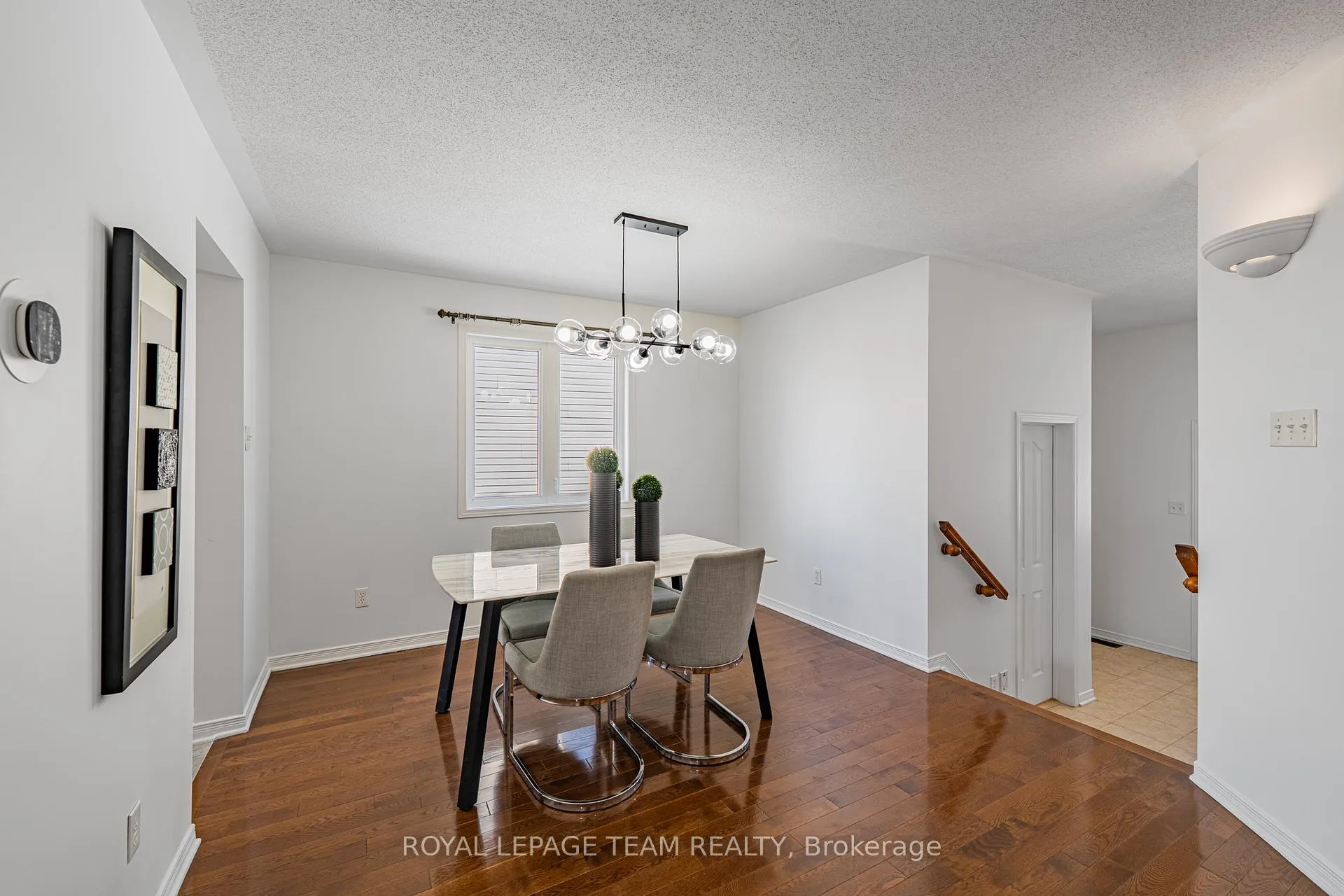 Photo 6 of 313 Bryarton Street, Ottawa, Chapel Hill — HOMEH