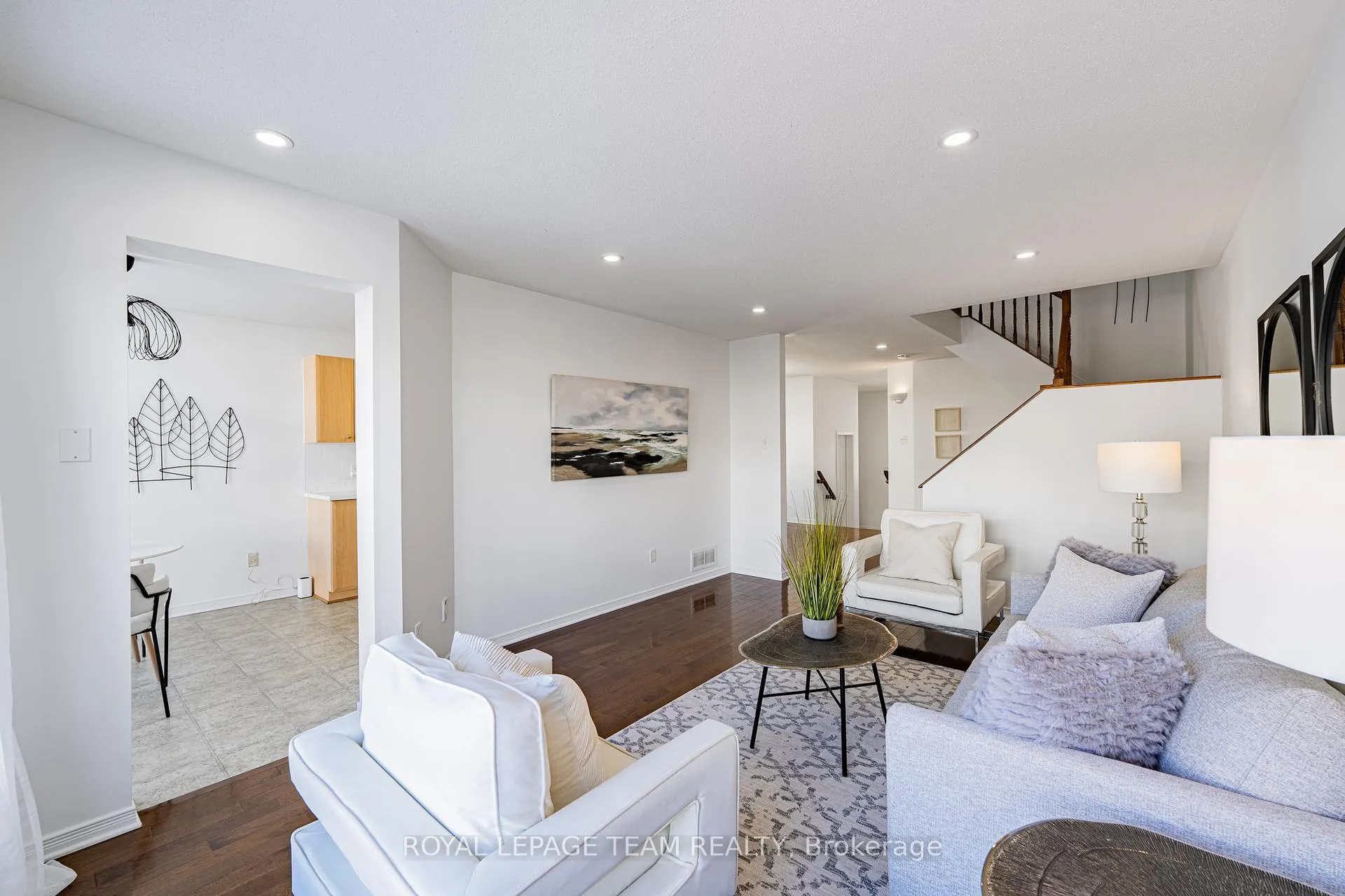 Photo 13 of 313 Bryarton Street, Ottawa, Chapel Hill — HOMEH