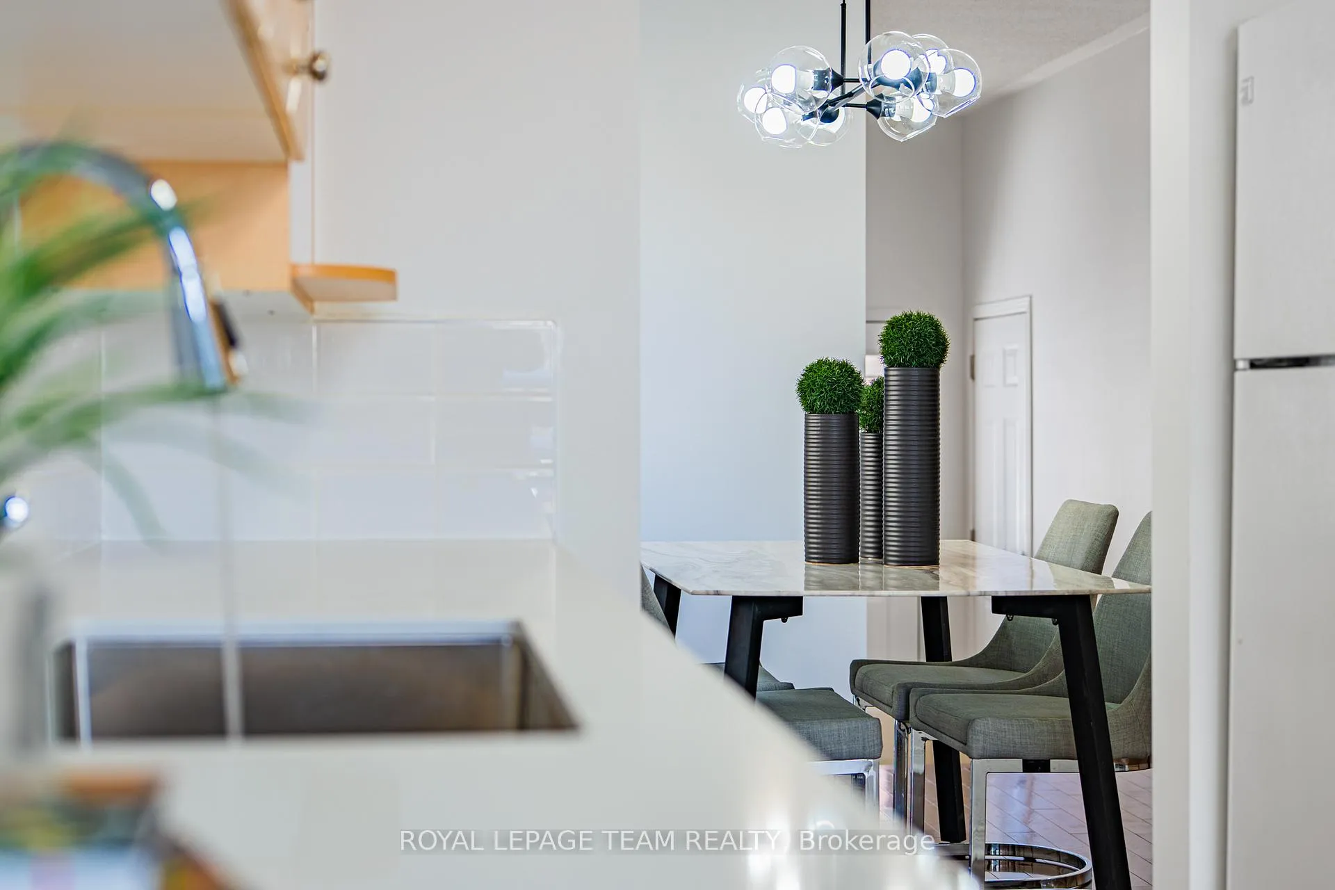 Photo 17 of 313 Bryarton Street, Ottawa, Chapel Hill — HOMEH