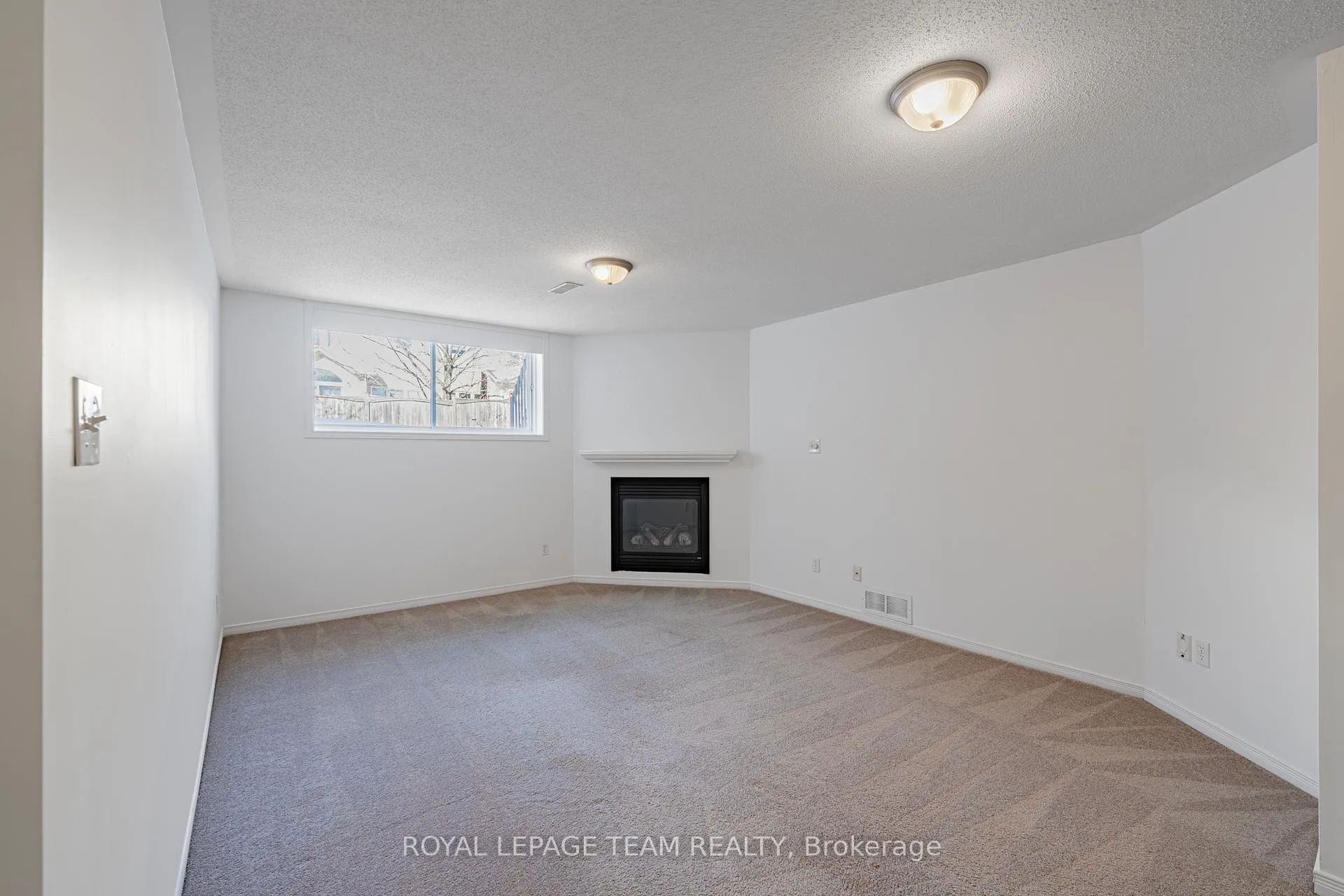 Photo 40 of 313 Bryarton Street, Ottawa, Chapel Hill — HOMEH