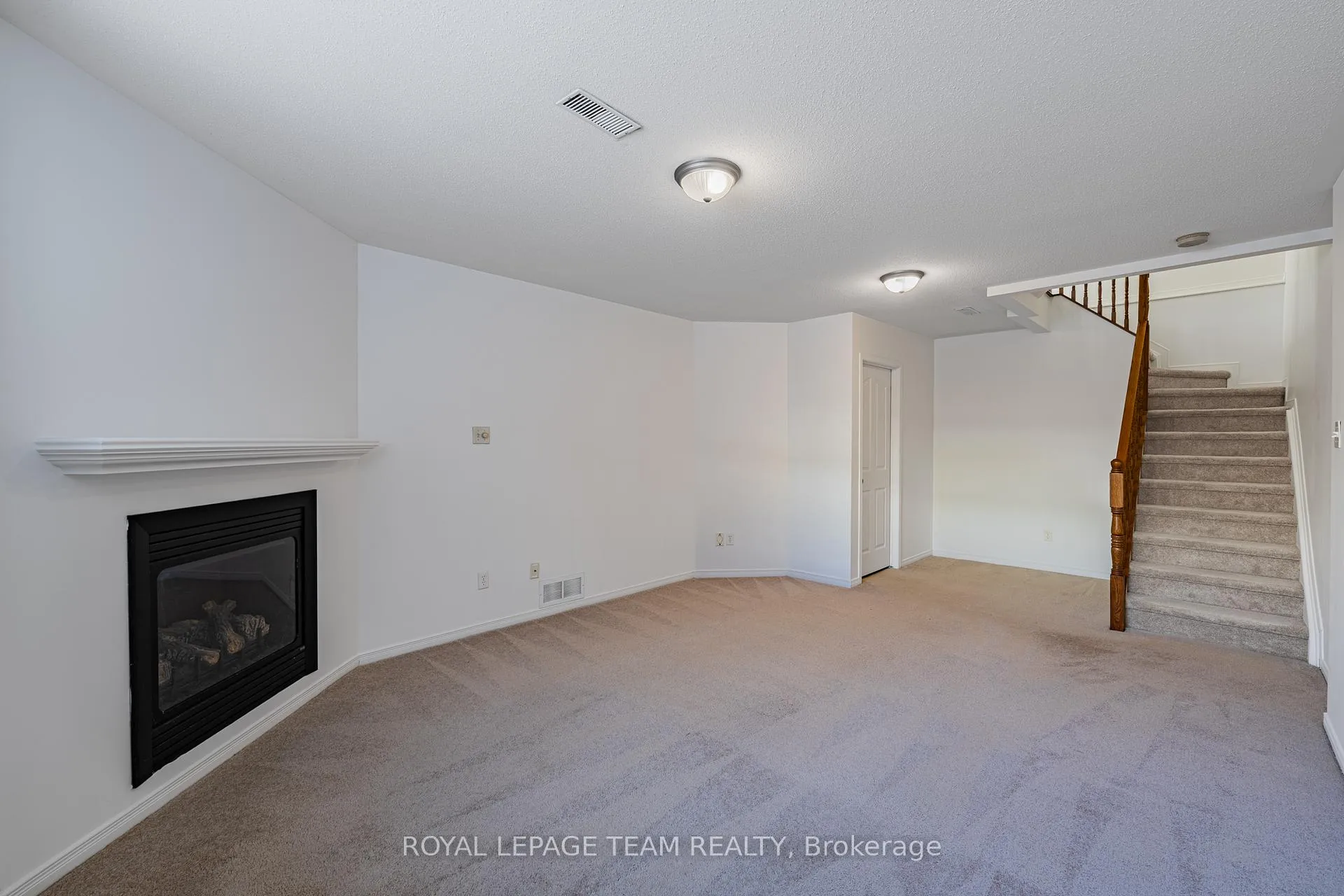 Photo 41 of 313 Bryarton Street, Ottawa, Chapel Hill — HOMEH