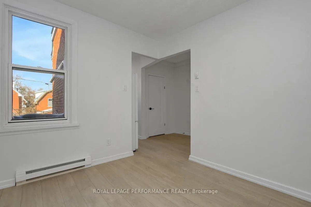 Photo 5 of Unit 2, 9 Larch Street, Ottawa, West Centre Town — HOMEH