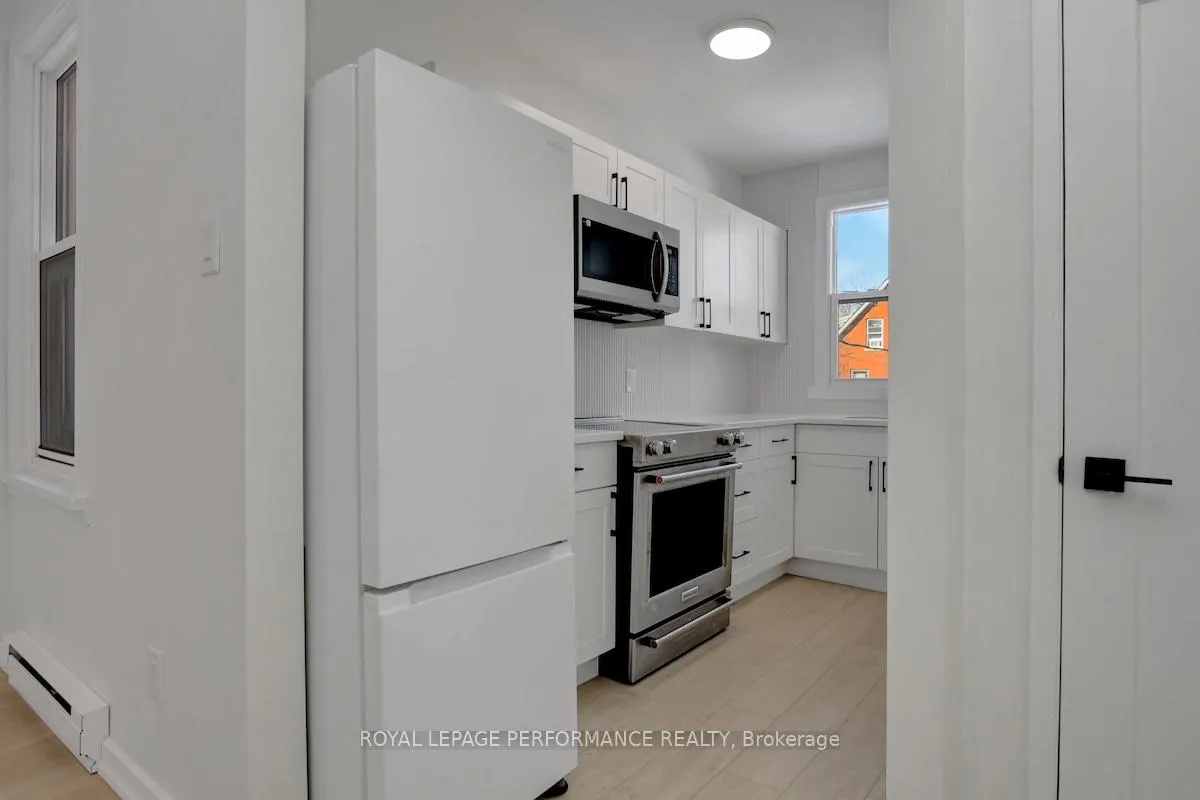 Photo 6 of Unit 2, 9 Larch Street, Ottawa, West Centre Town — HOMEH