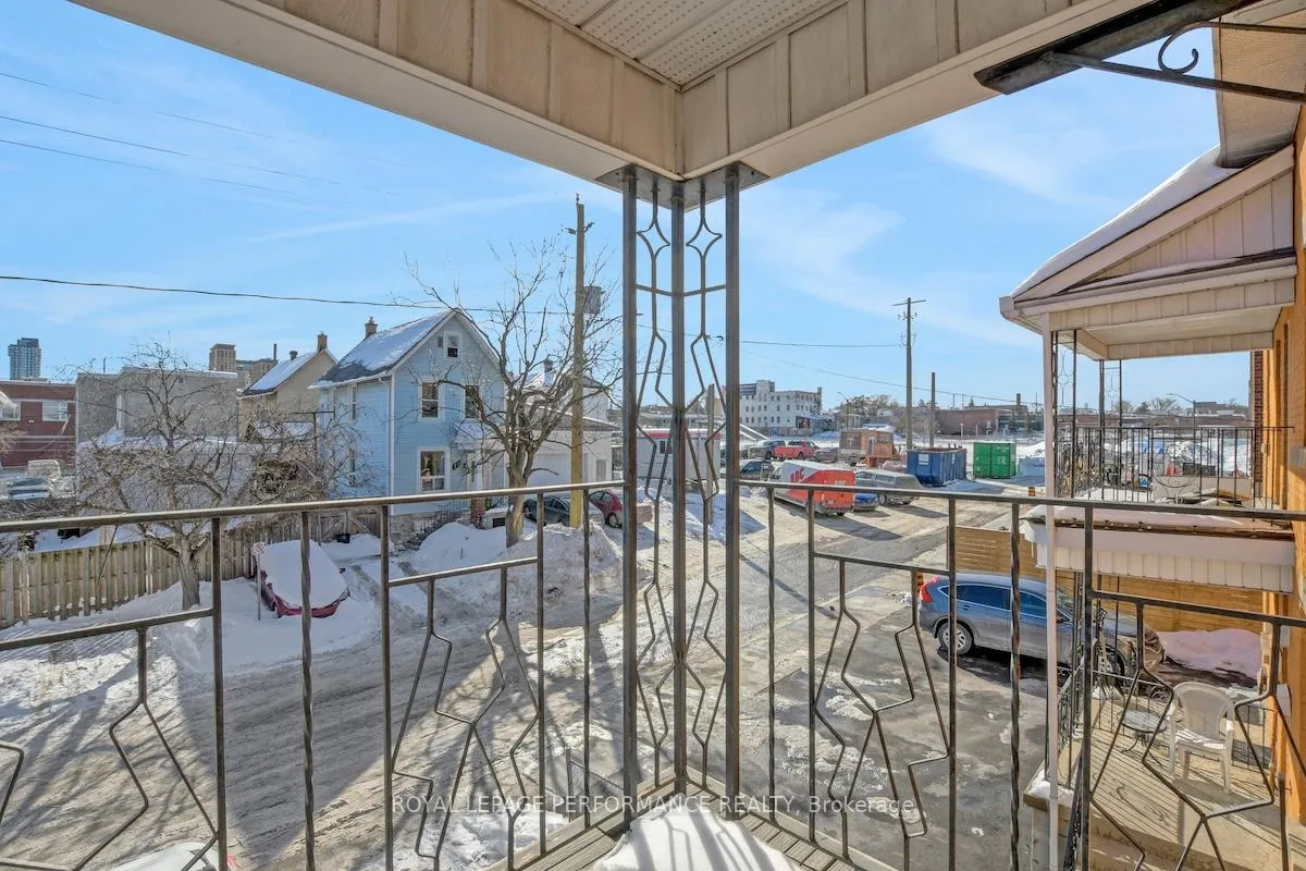 Photo 12 of Unit 2, 9 Larch Street, Ottawa, West Centre Town — HOMEH