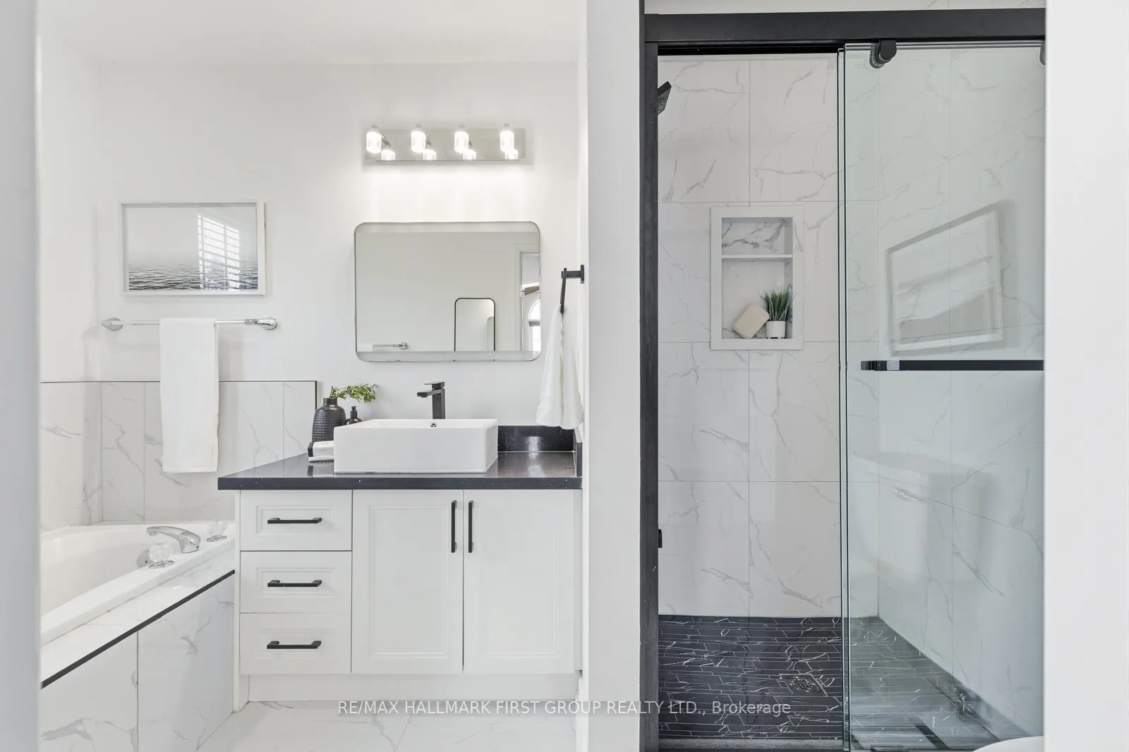 Photo 14 of 52 Playfair Road, Whitby, Downtown Whitby — HOMEH