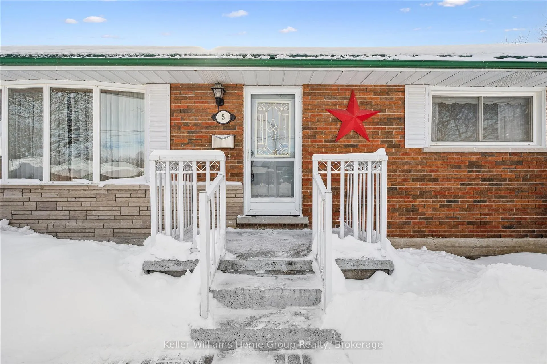 Photo 5 of 5 Westoby Place, Guelph, St. George's — HOMEH