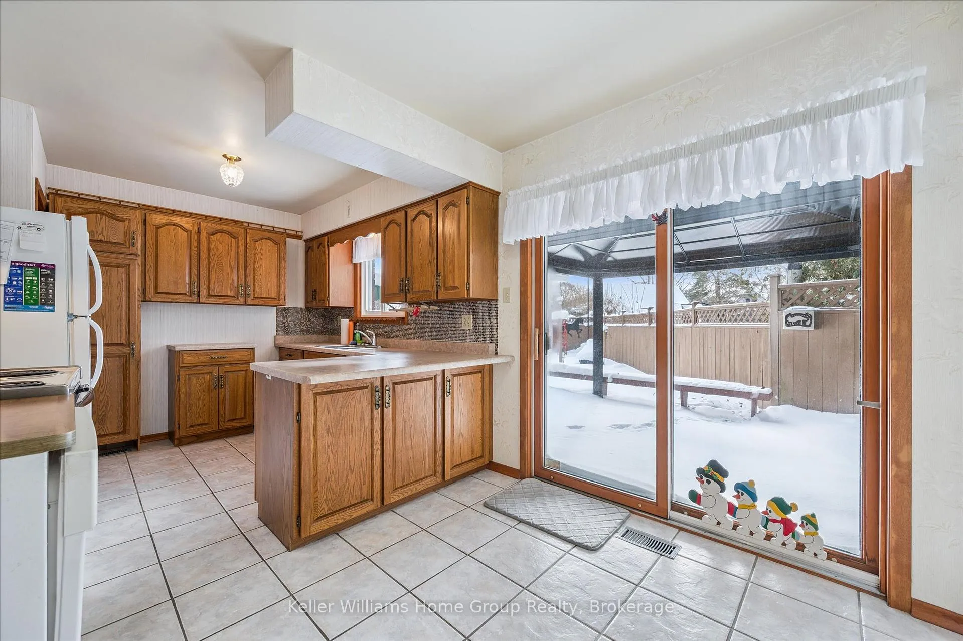 Photo 10 of 5 Westoby Place, Guelph, St. George's — HOMEH