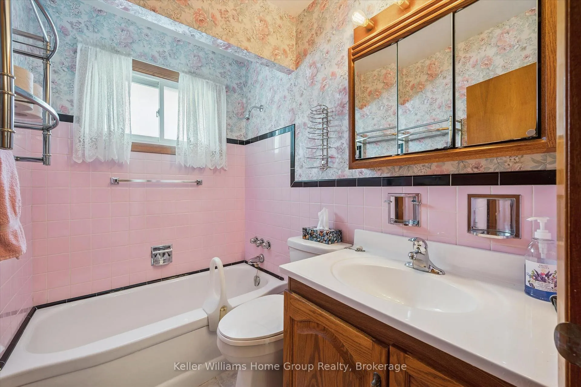 Photo 22 of 5 Westoby Place, Guelph, St. George's — HOMEH