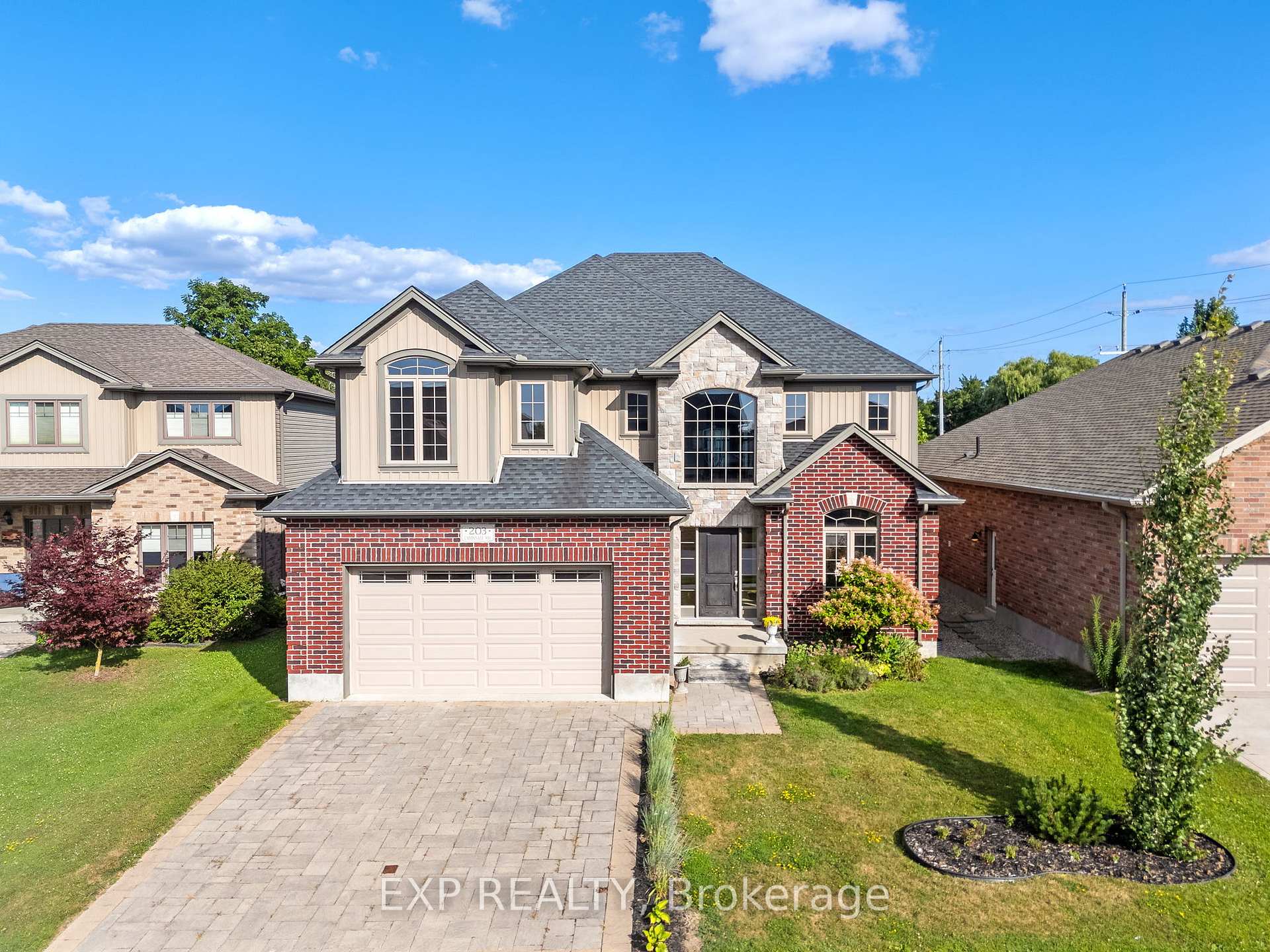 Photo 1 of 203 Campanale Way, Lucan Biddulph, Lucan — HOMEH