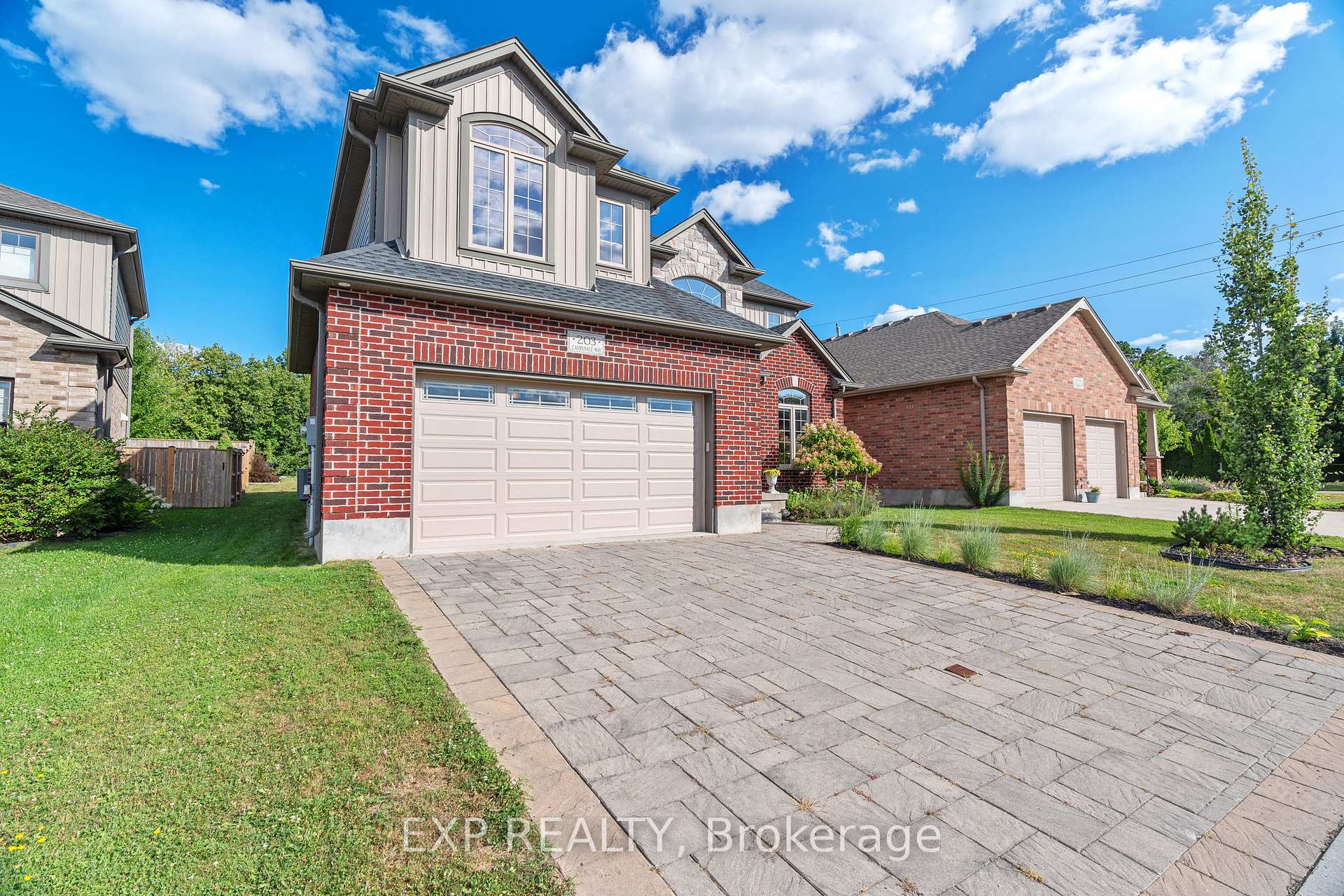 Photo 4 of 203 Campanale Way, Lucan Biddulph, Lucan — HOMEH