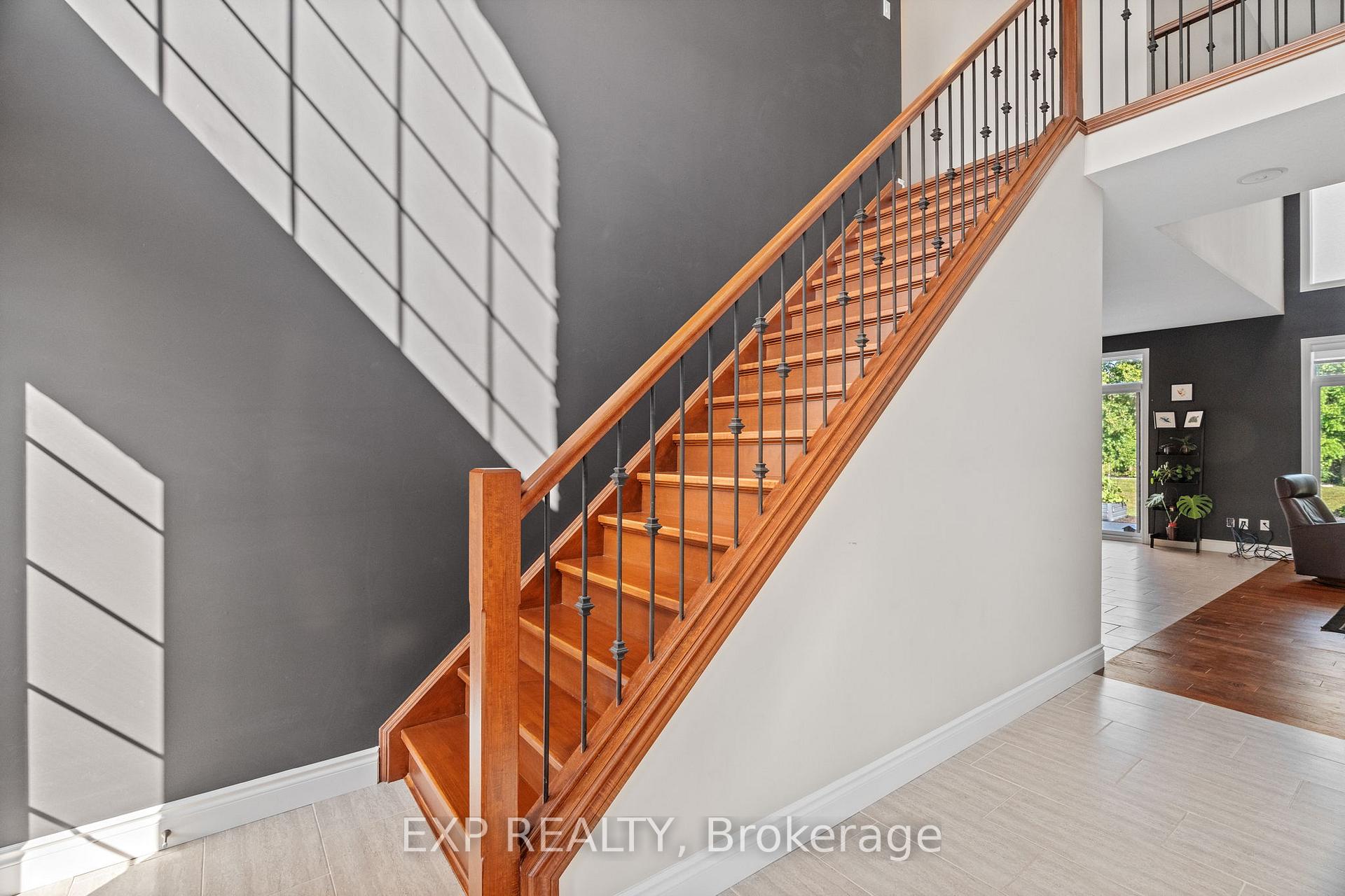 Photo 7 of 203 Campanale Way, Lucan Biddulph, Lucan — HOMEH