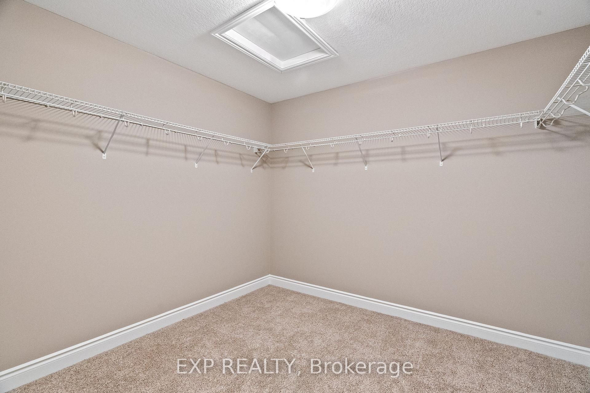 Photo 30 of 203 Campanale Way, Lucan Biddulph, Lucan — HOMEH