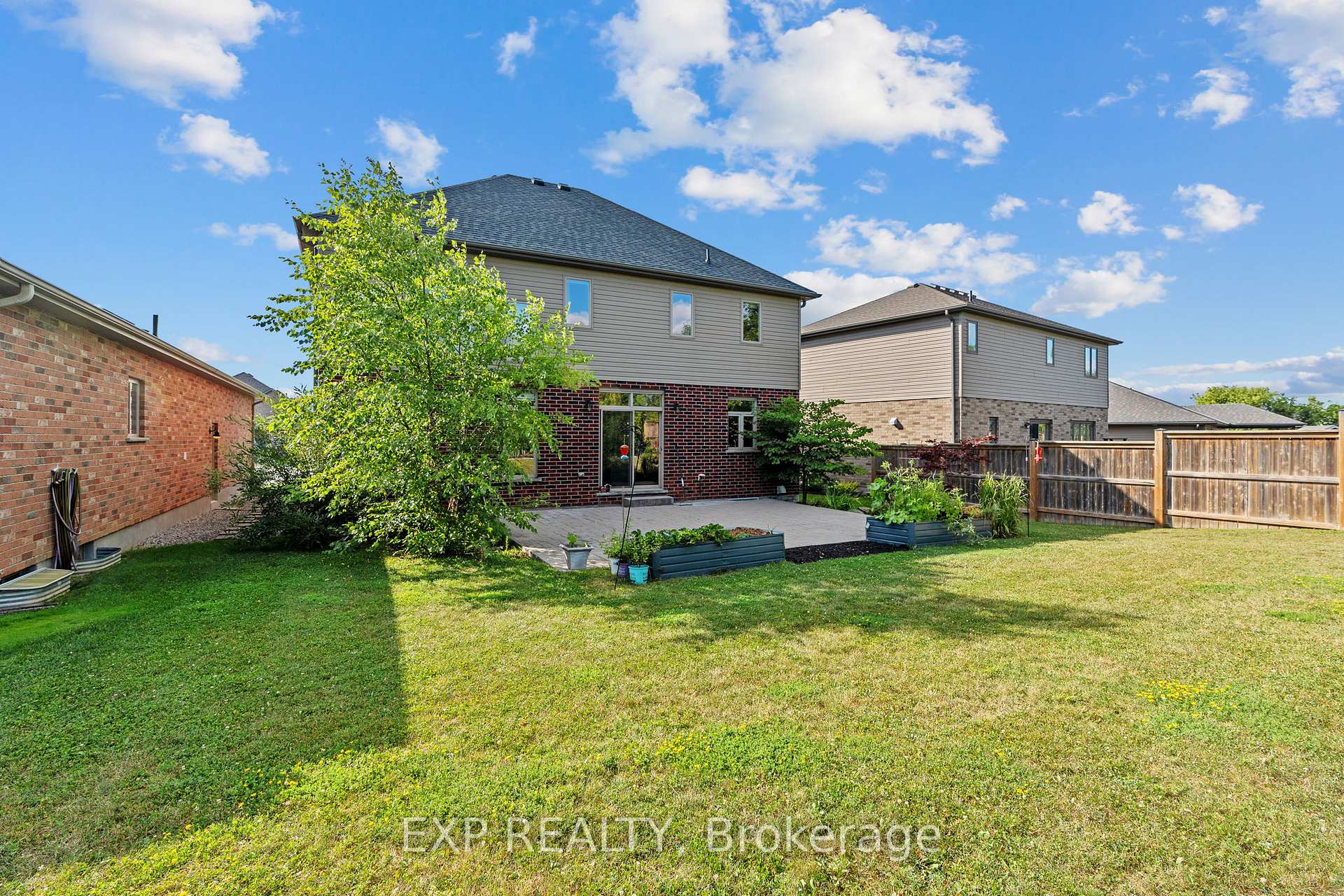 Photo 39 of 203 Campanale Way, Lucan Biddulph, Lucan — HOMEH