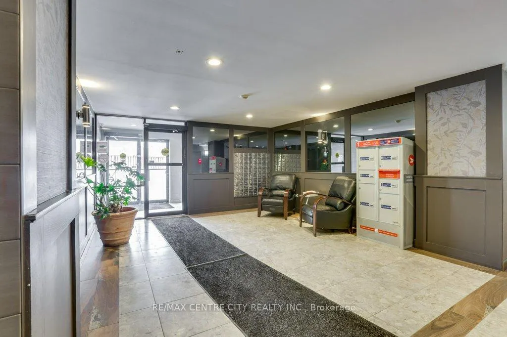 Photo 3 of Unit 410, 650 Cheapside Street, London, East C — HOMEH