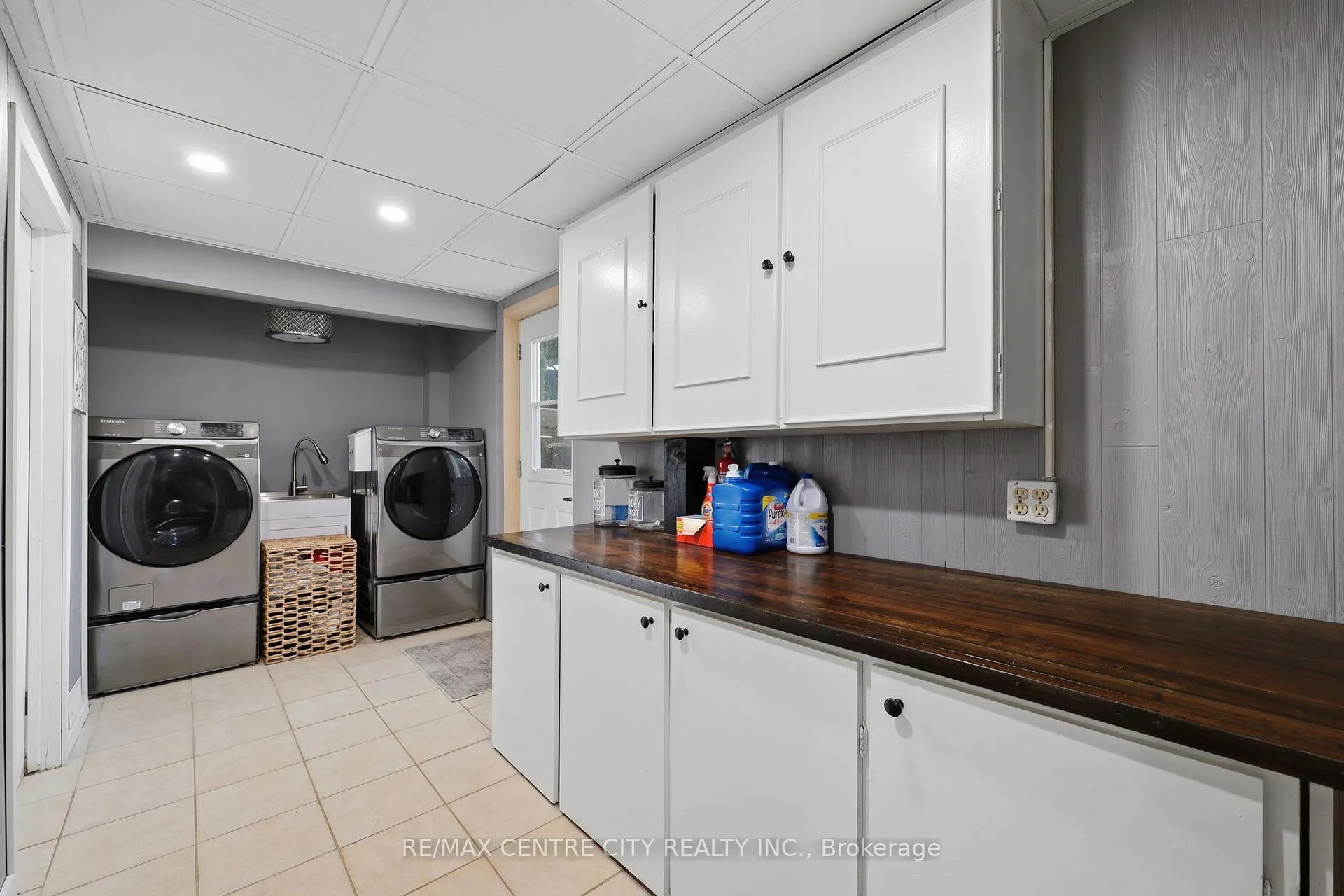 Photo 33 of 50 Patience Crescent, London, South X — HOMEH
