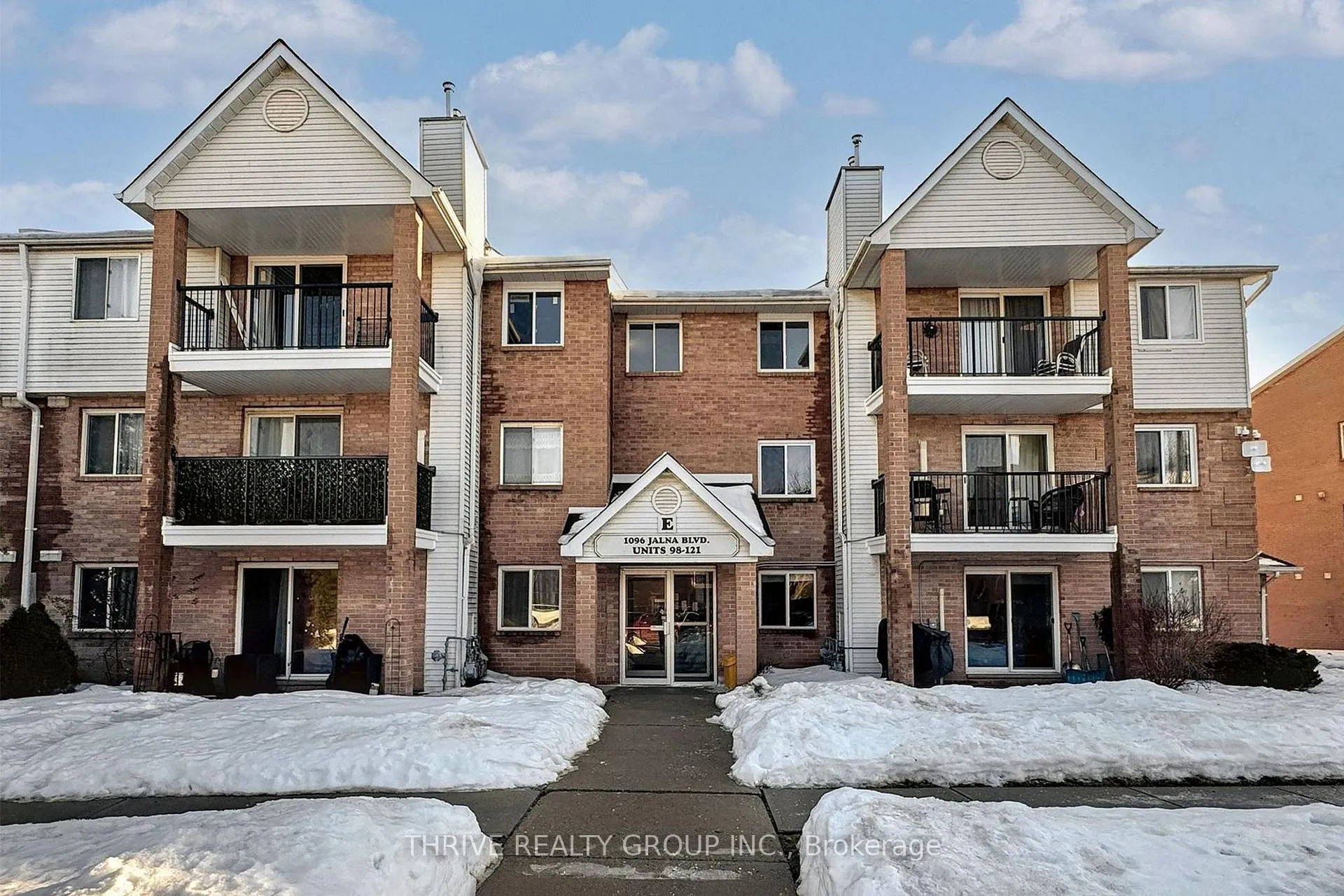 Front of Unit 117, 1096 Jalna Boulevard