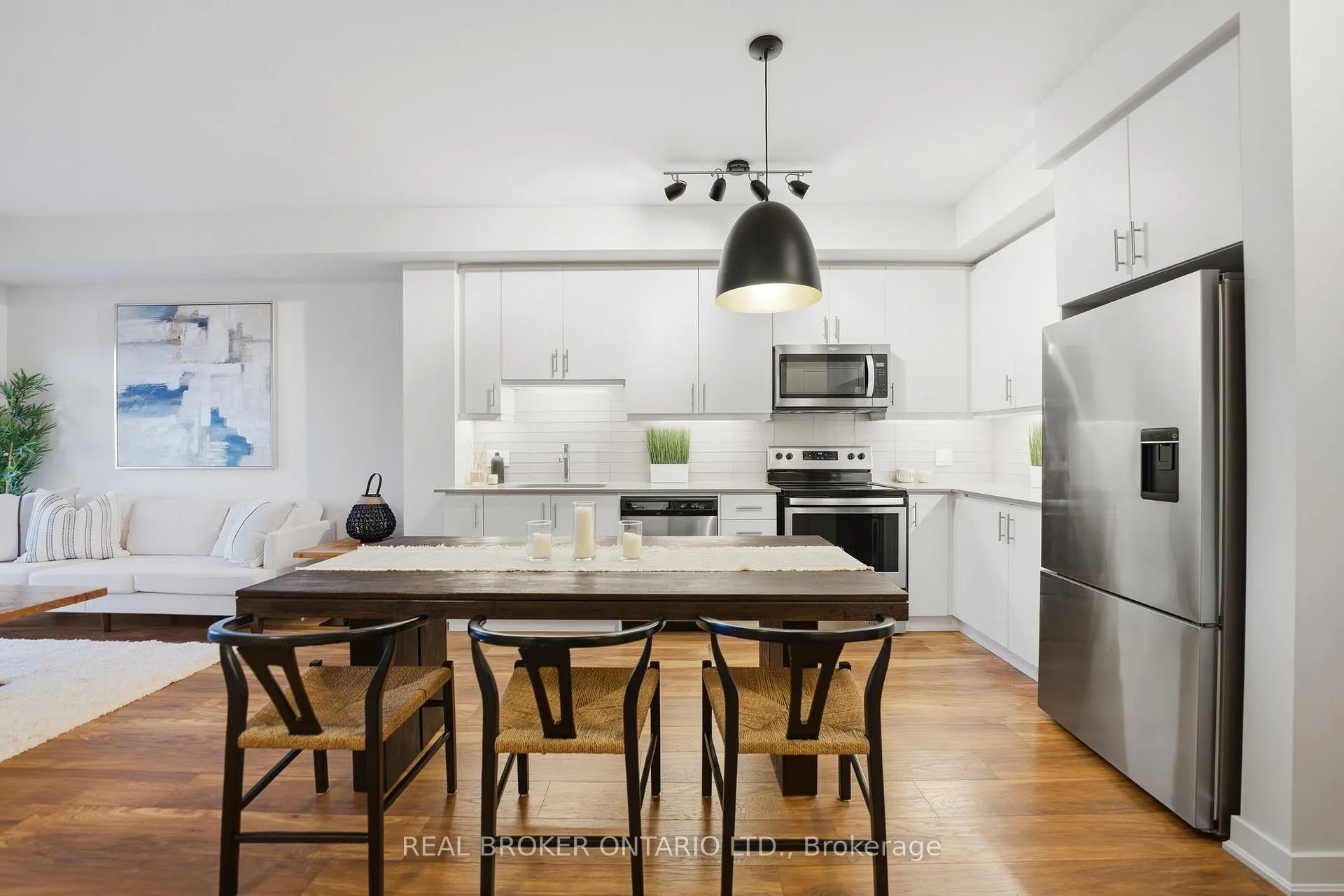 Photo 6 of Unit 513, 320 Plains Road E, Burlington, LaSalle — HOMEH
