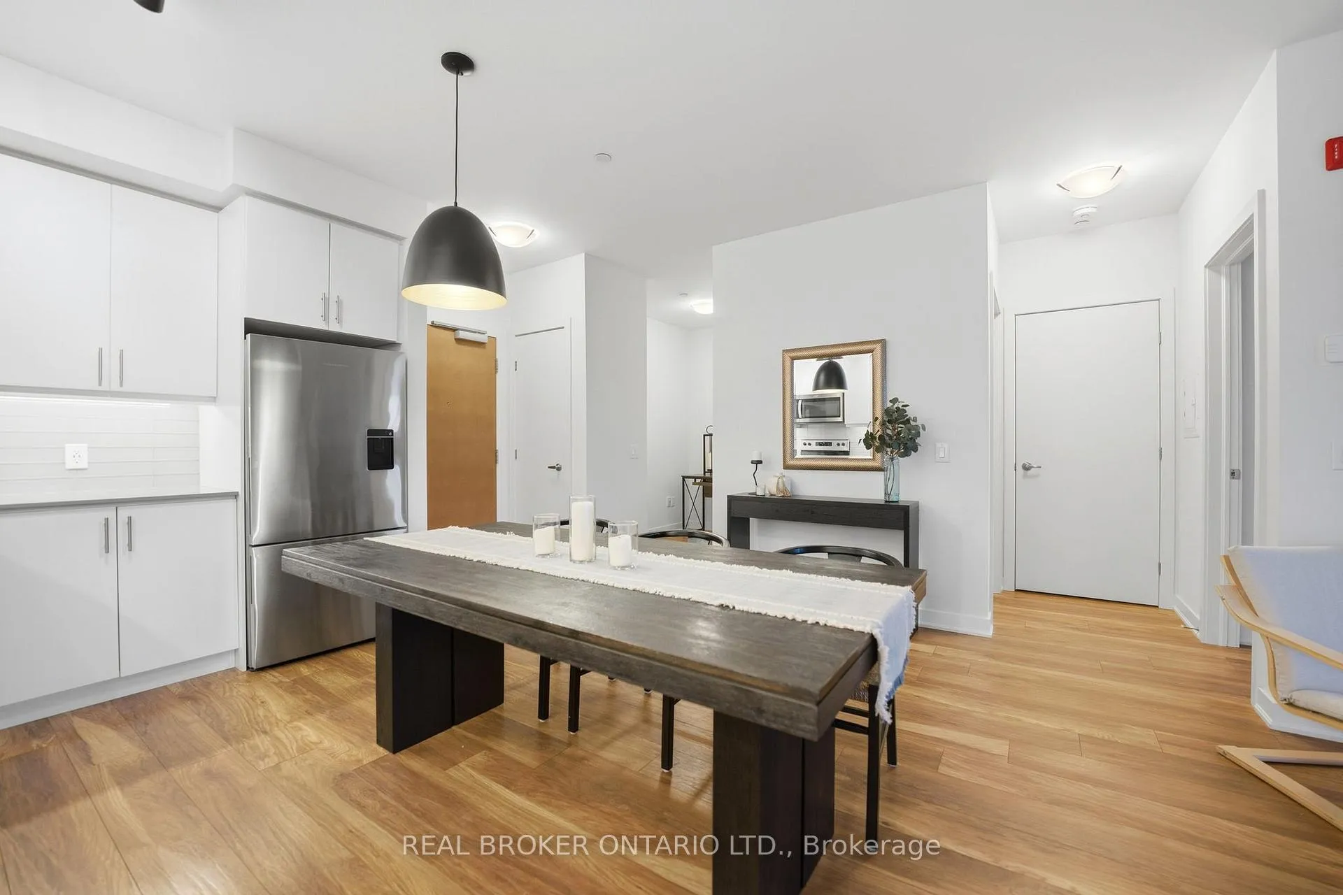 Photo 13 of Unit 513, 320 Plains Road E, Burlington, LaSalle — HOMEH