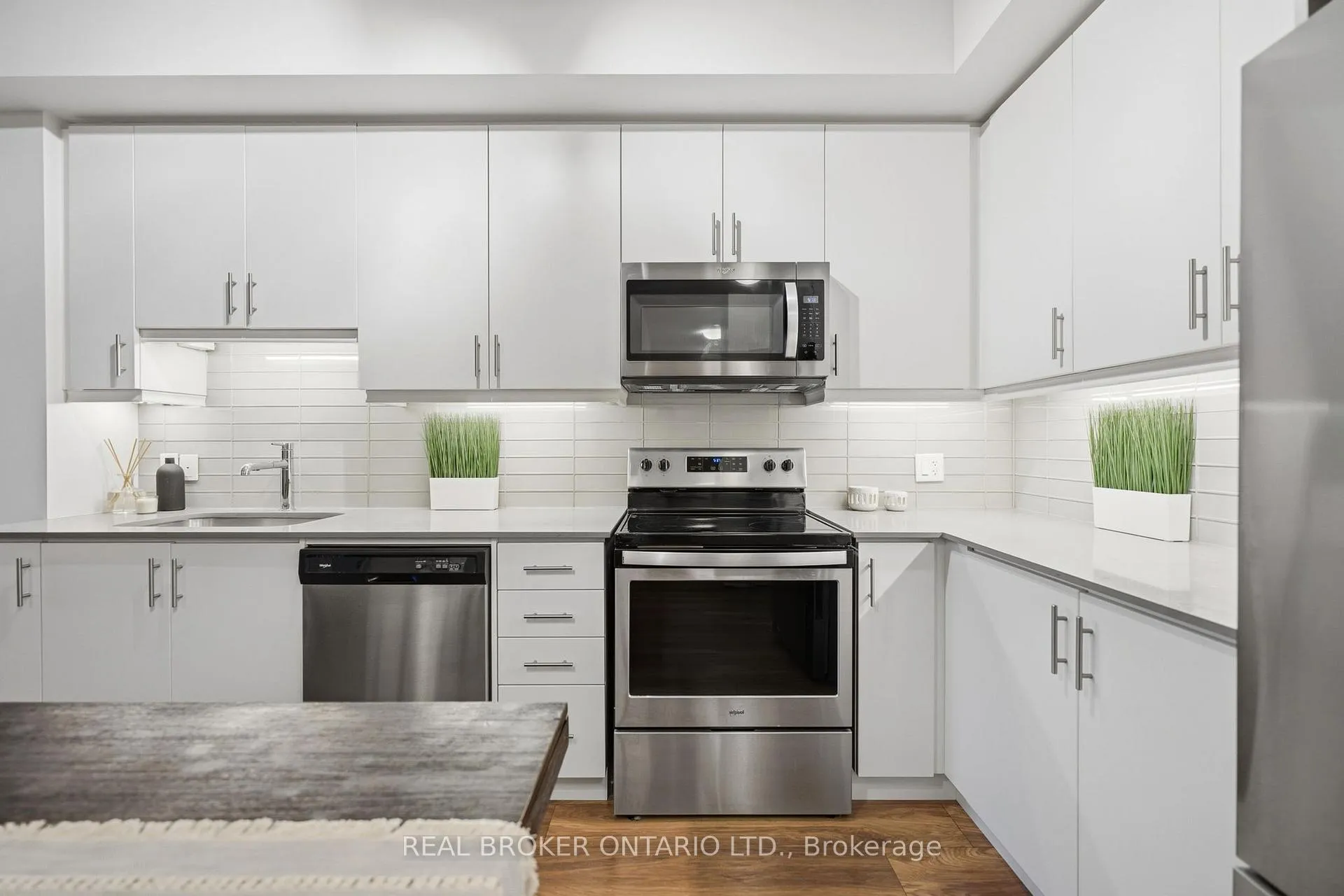 Photo 16 of Unit 513, 320 Plains Road E, Burlington, LaSalle — HOMEH