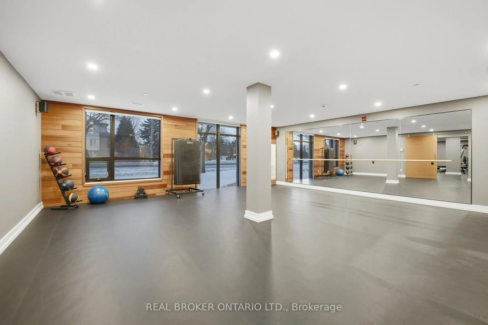 Photo 39 of Unit 513, 320 Plains Road E, Burlington, LaSalle — HOMEH