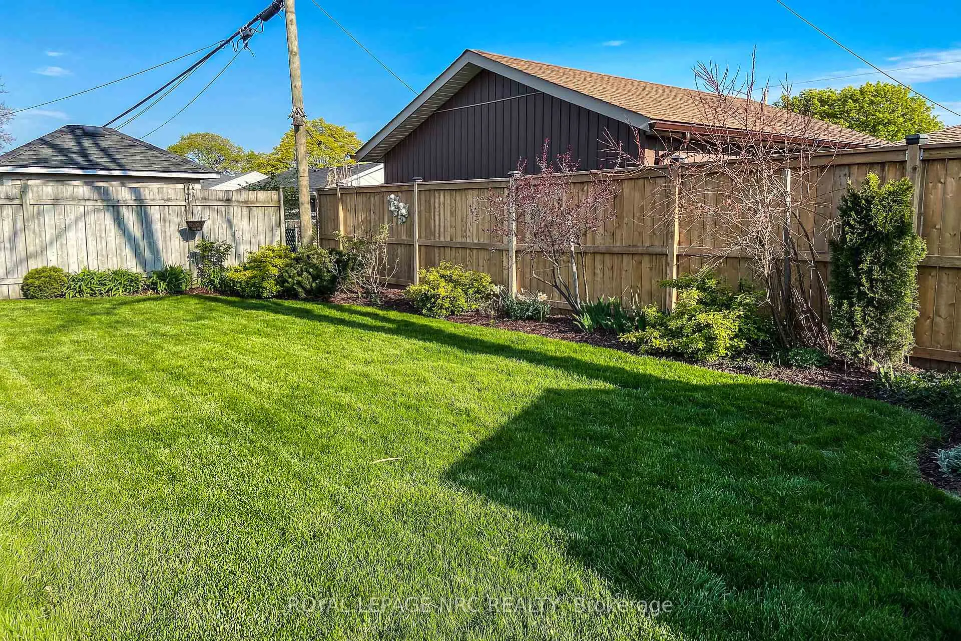 Photo 40 of 8 Roseland Avenue, St. Catharines, Carlton/Bunting — HOMEH