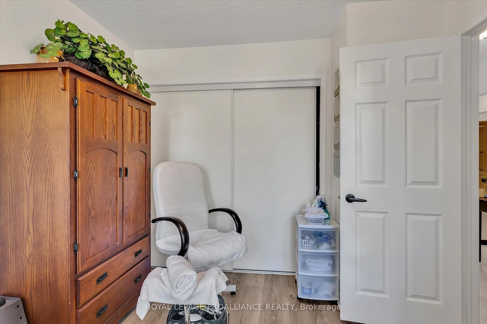 Photo 26 of 1269 Eagle Crescent, Peterborough, Monaghan Ward 2 — HOMEH