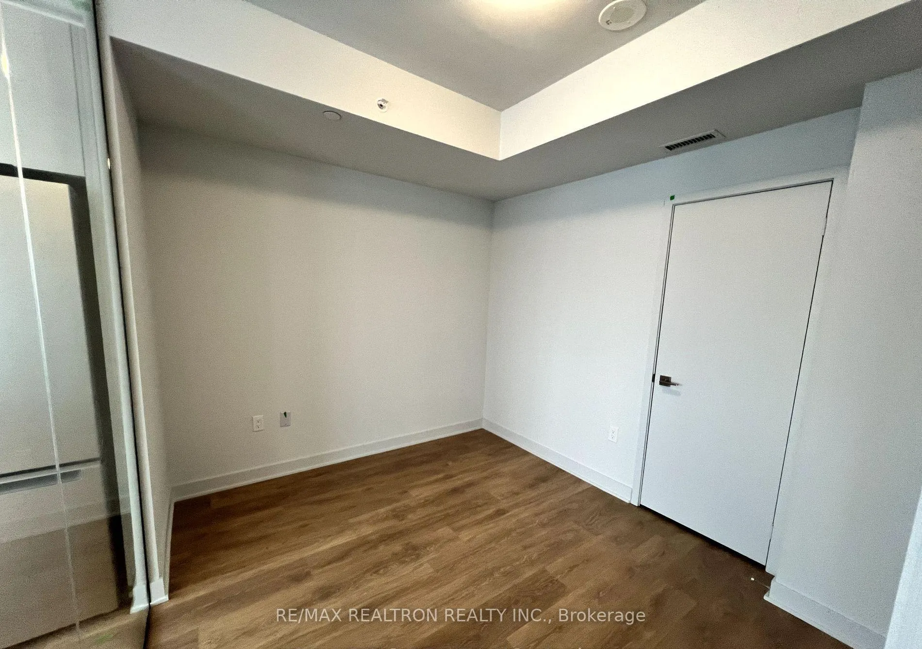 Photo 6 of Unit 2607, 2920 Highway 7 Road, Vaughan, Concord — HOMEH