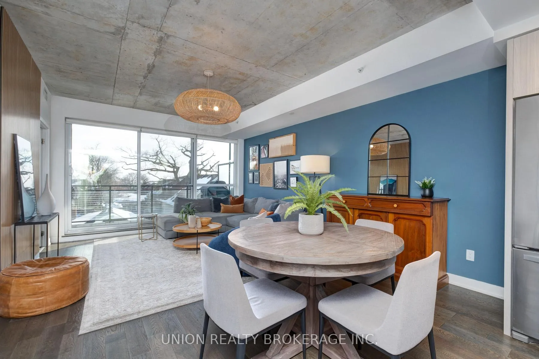 Photo 7 of Unit 309, 665 Kingston Road, Toronto, The Beaches — HOMEH