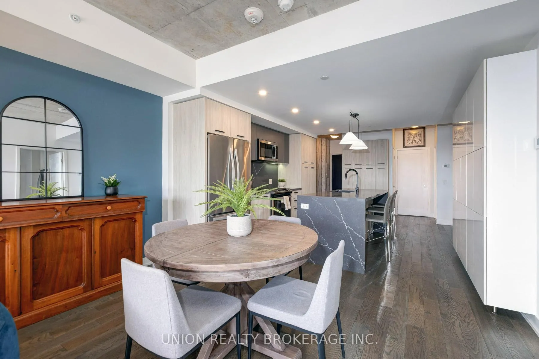 Photo 10 of Unit 309, 665 Kingston Road, Toronto, The Beaches — HOMEH