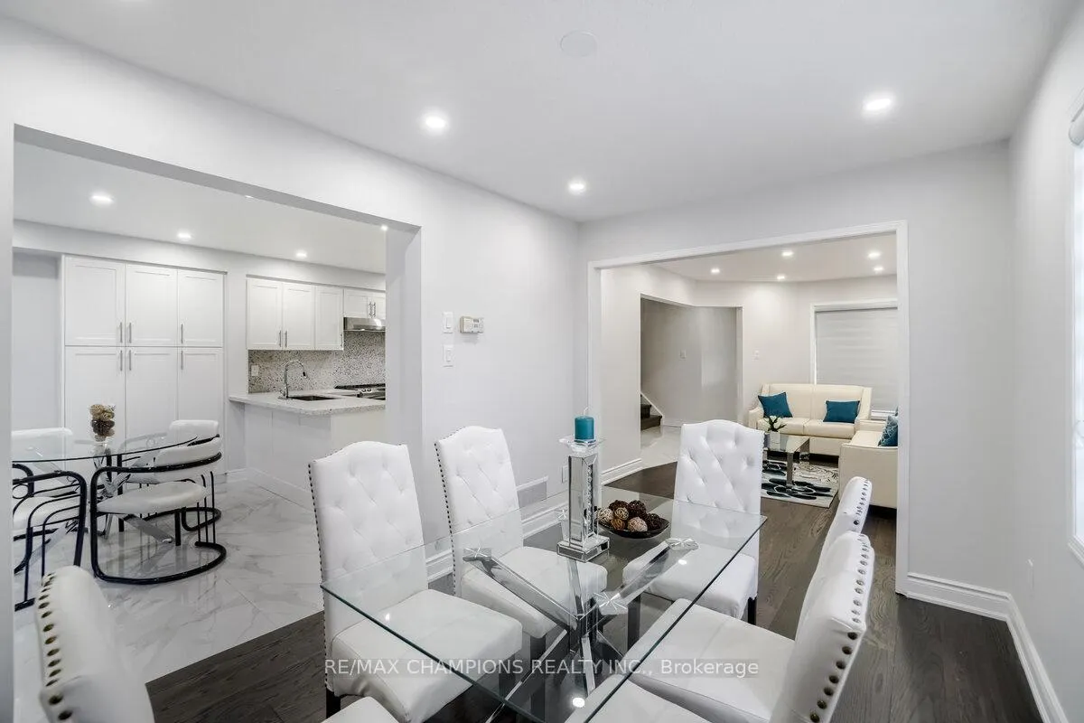 Photo 2 of 79 Larkspur Road, Brampton, Sandringham-Wellington — HOMEH