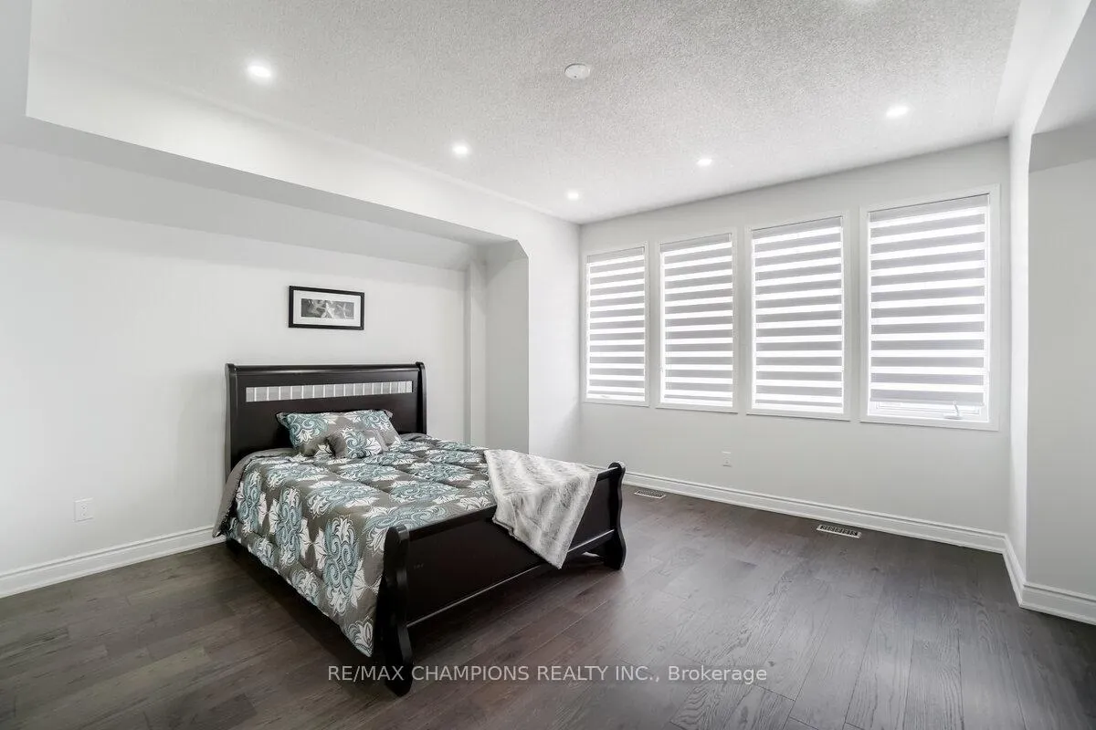 Photo 7 of 79 Larkspur Road, Brampton, Sandringham-Wellington — HOMEH