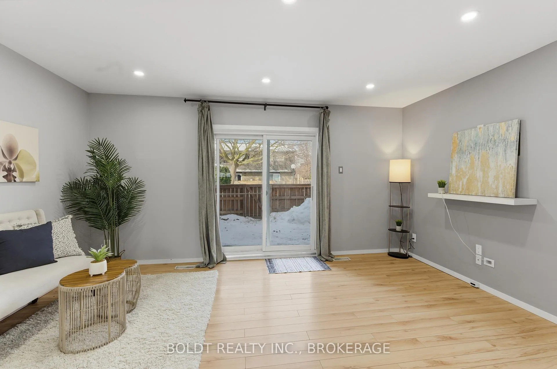 Photo 14 of Unit 2, 151 Linwell Road, St. Catharines, Lakeport — HOMEH