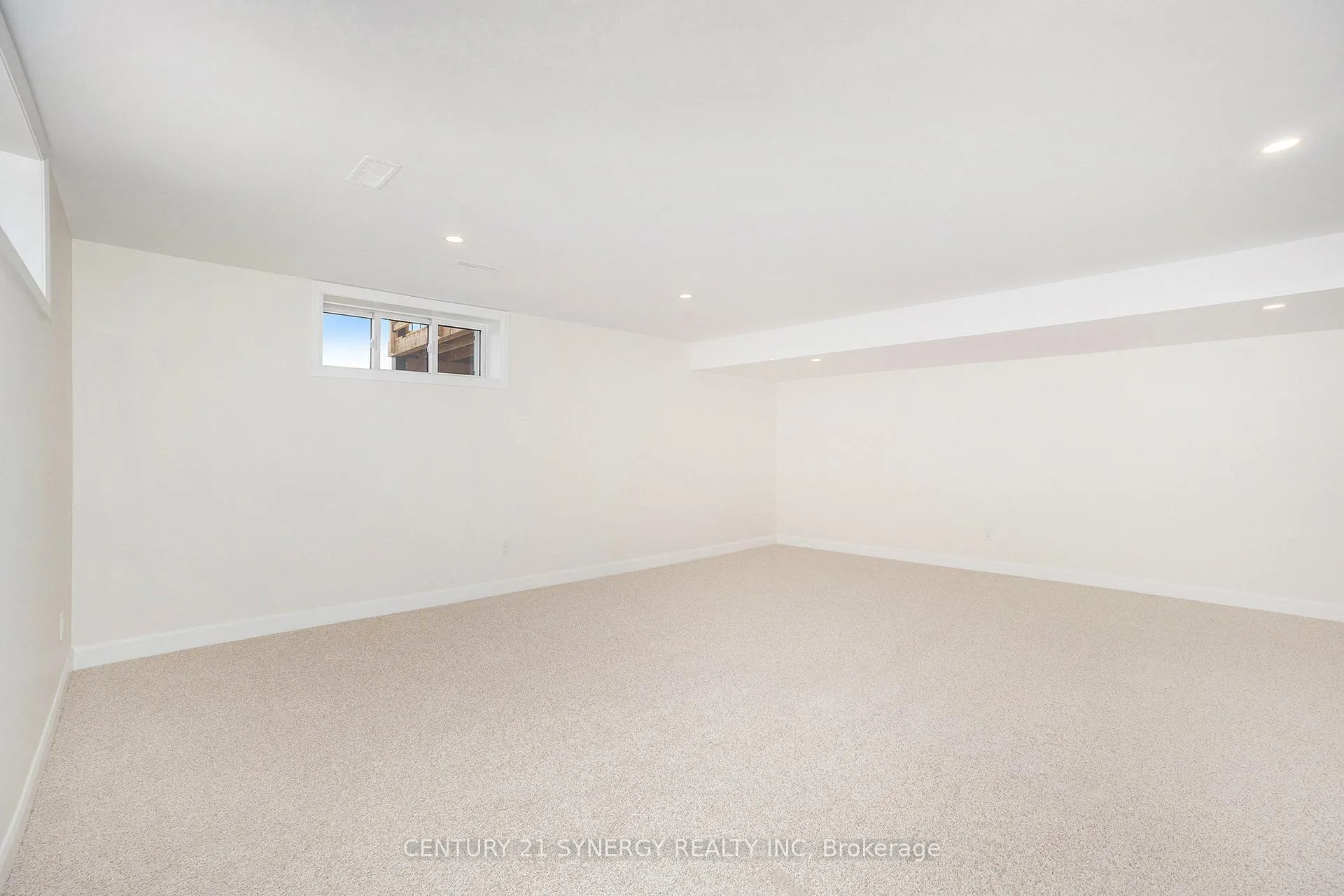 Photo 33 of 68 Helen Street, North Stormont, North Stormont (Finch) Twp — HOMEH