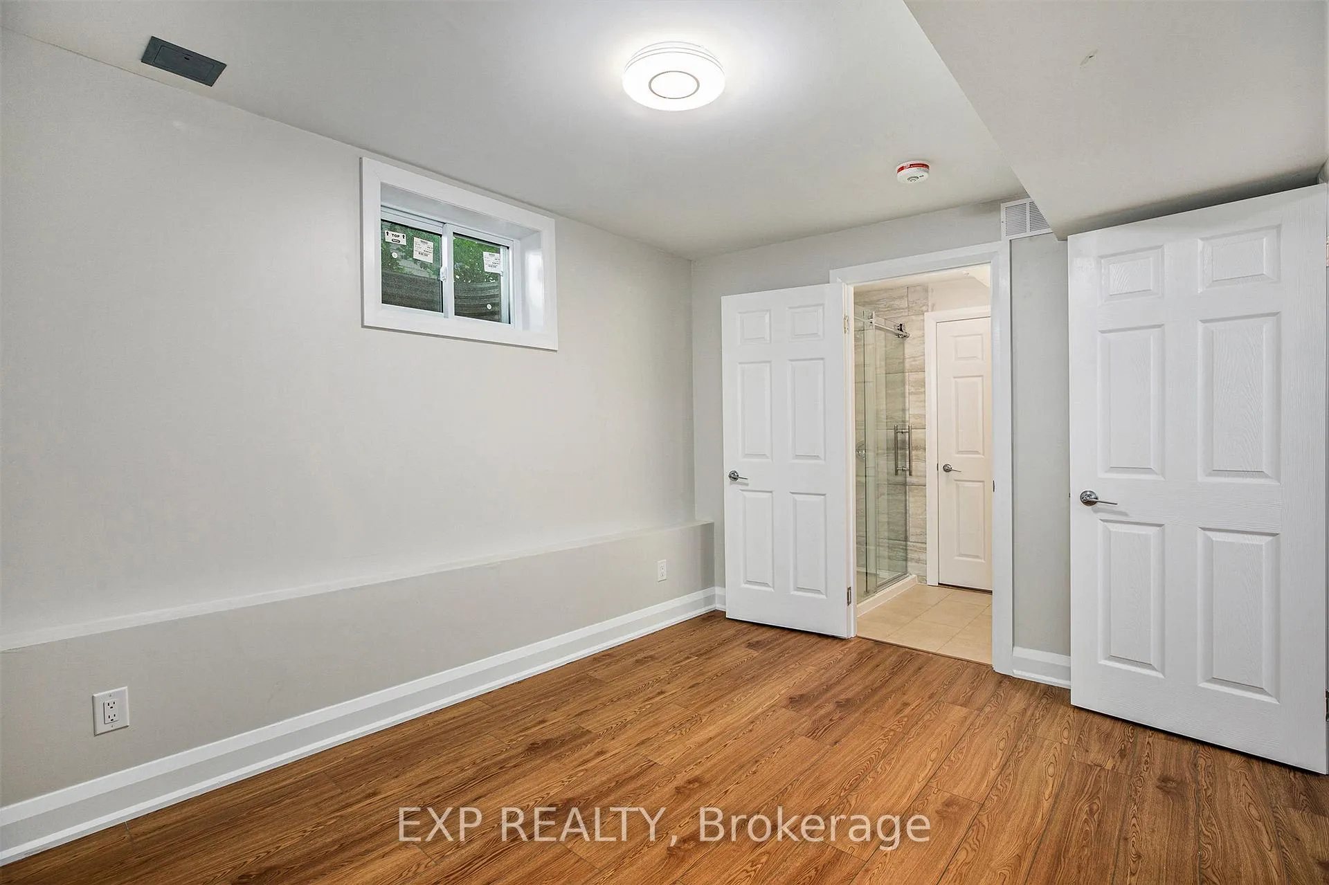 Photo 7 of Unit #1, 838 St. Laurent Boulevard, Ottawa, Castle Heights — HOMEH